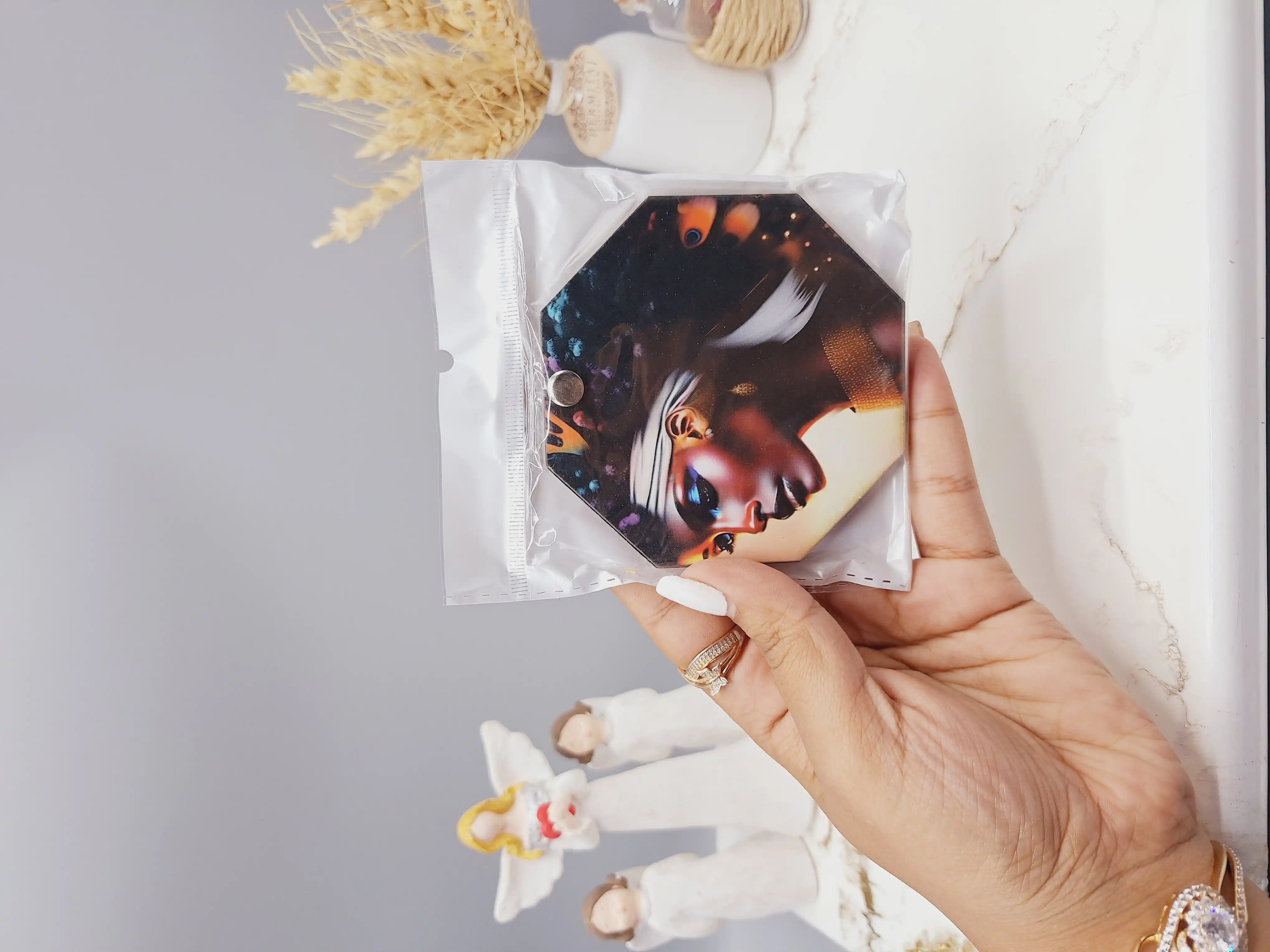 آینه طرح دختر مدلینگ 8 ضلعی طرح رندم