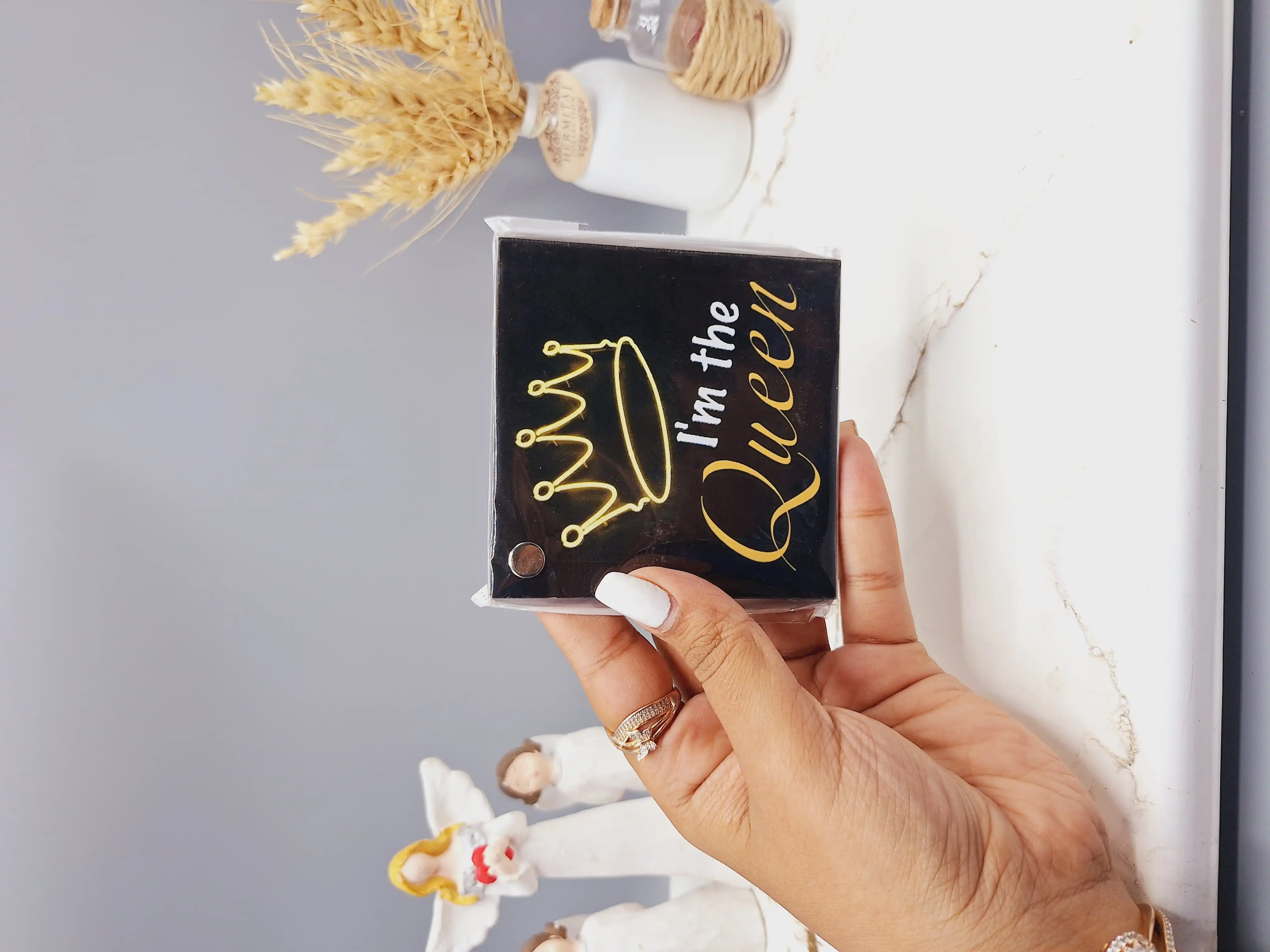 آینه مربعی طرح دختر مدلینگ