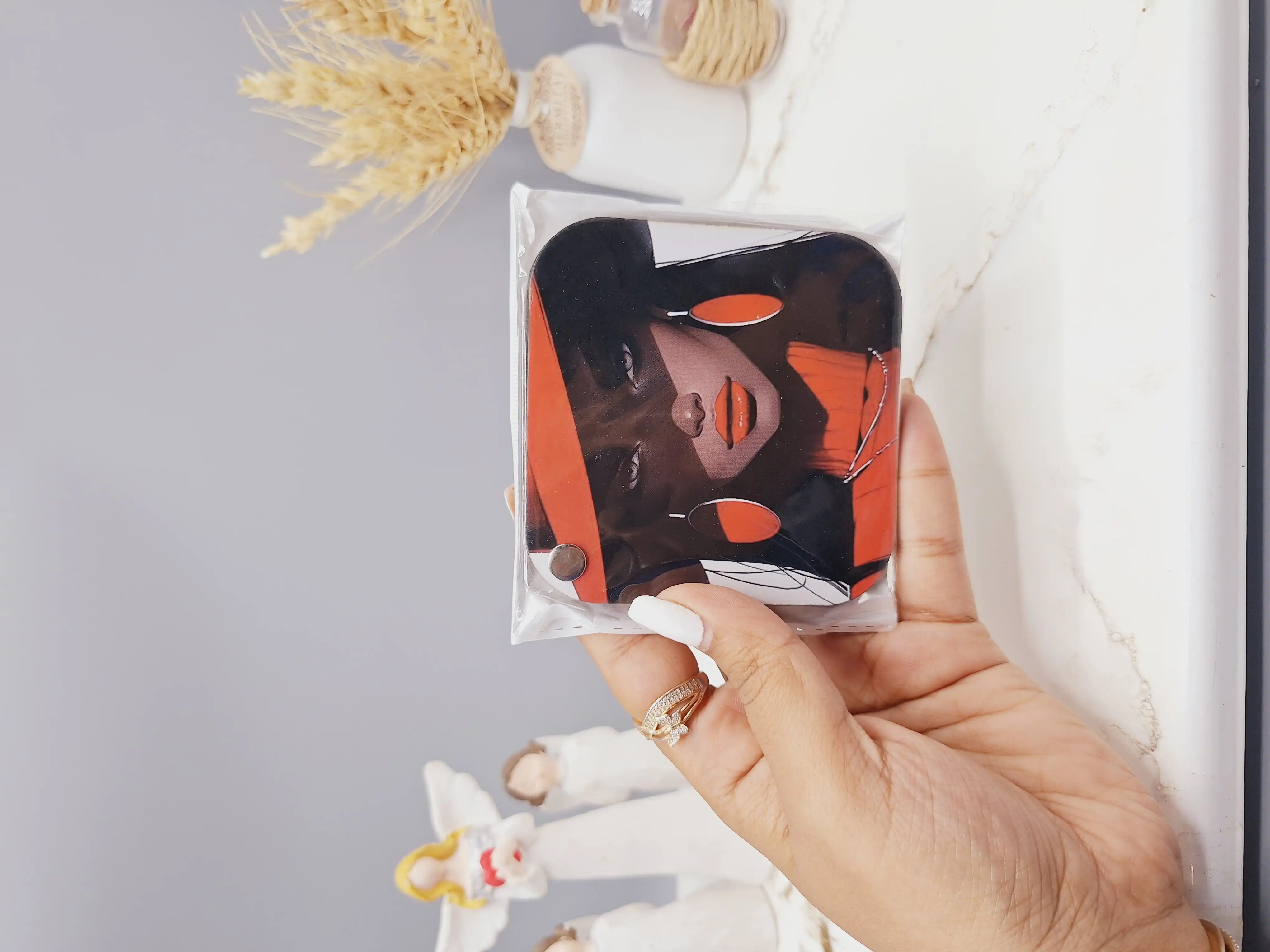 آینه مربعی طرح دختر مدلینگ