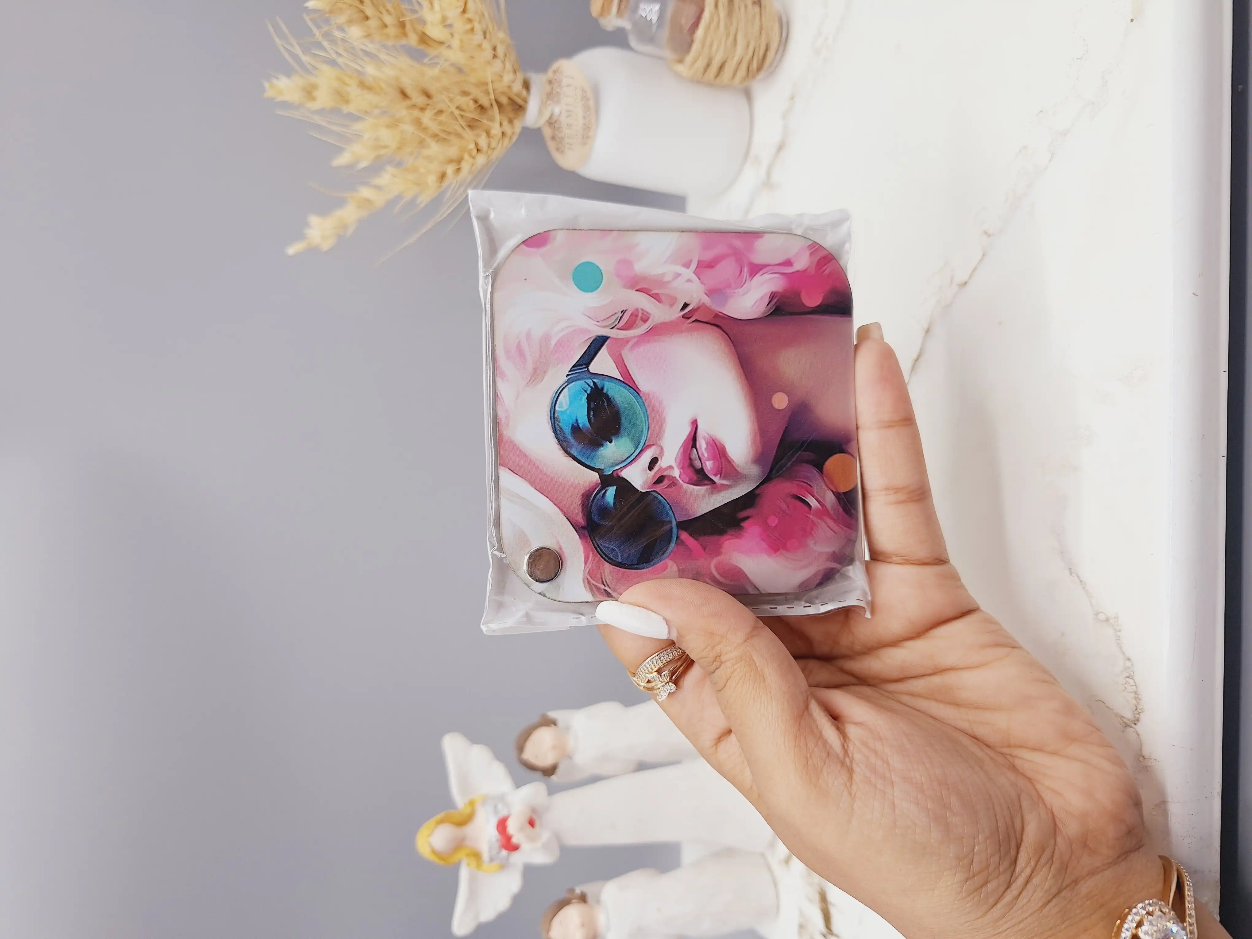 آینه مربعی طرح دختر مدلینگ