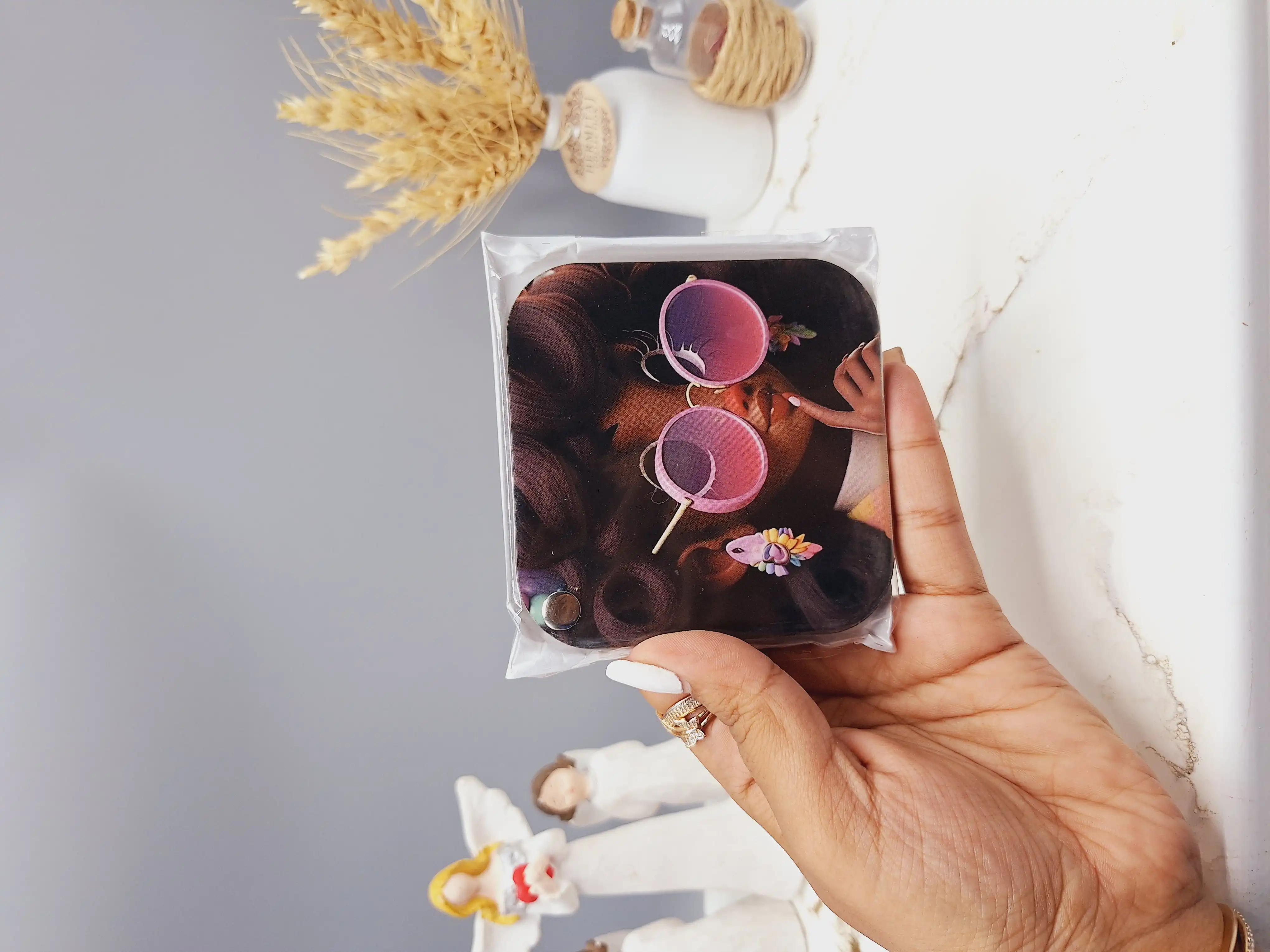 آینه مربعی طرح دختر مدلینگ