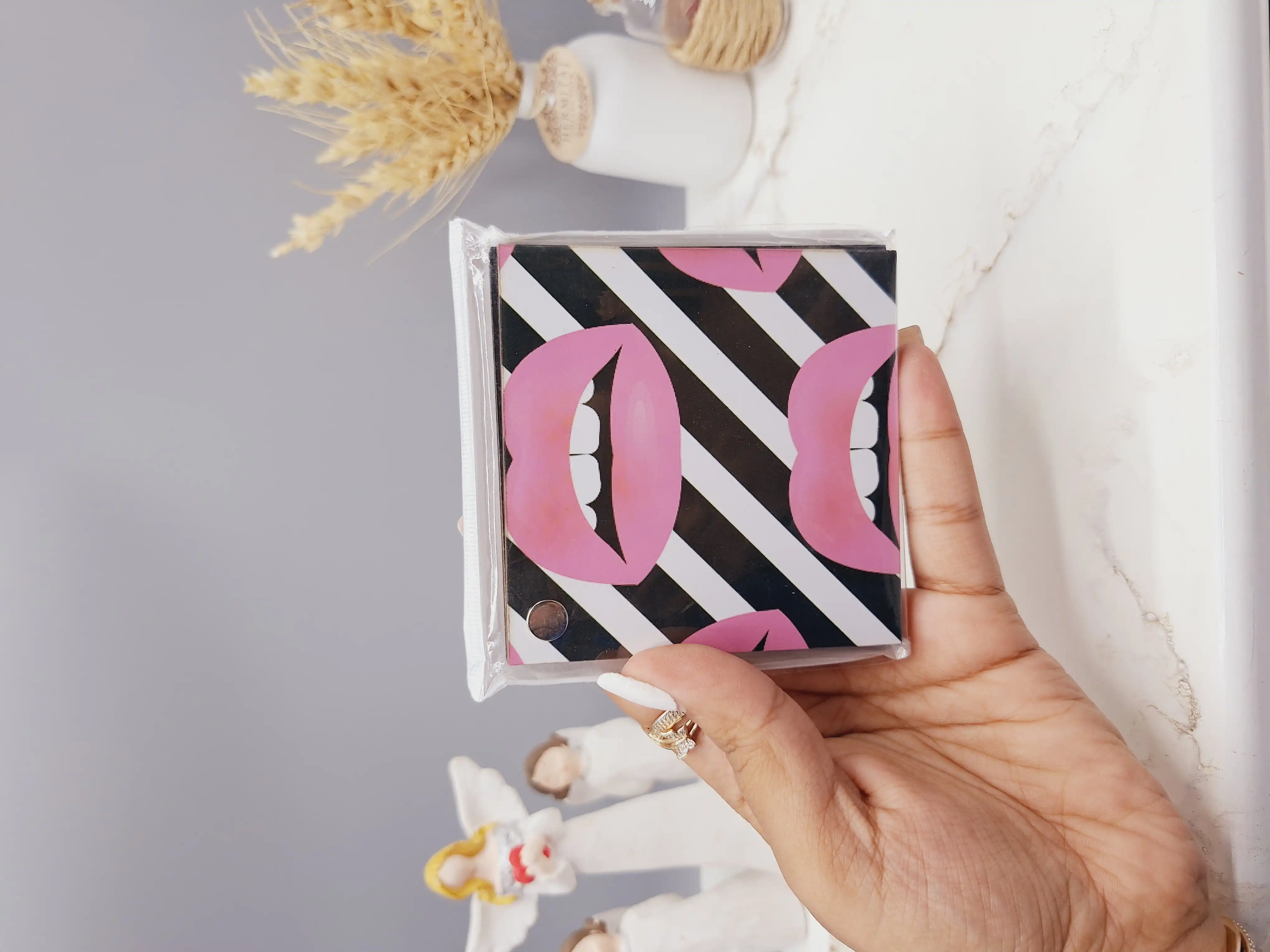 آینه مدل مکعبی طرح رندم