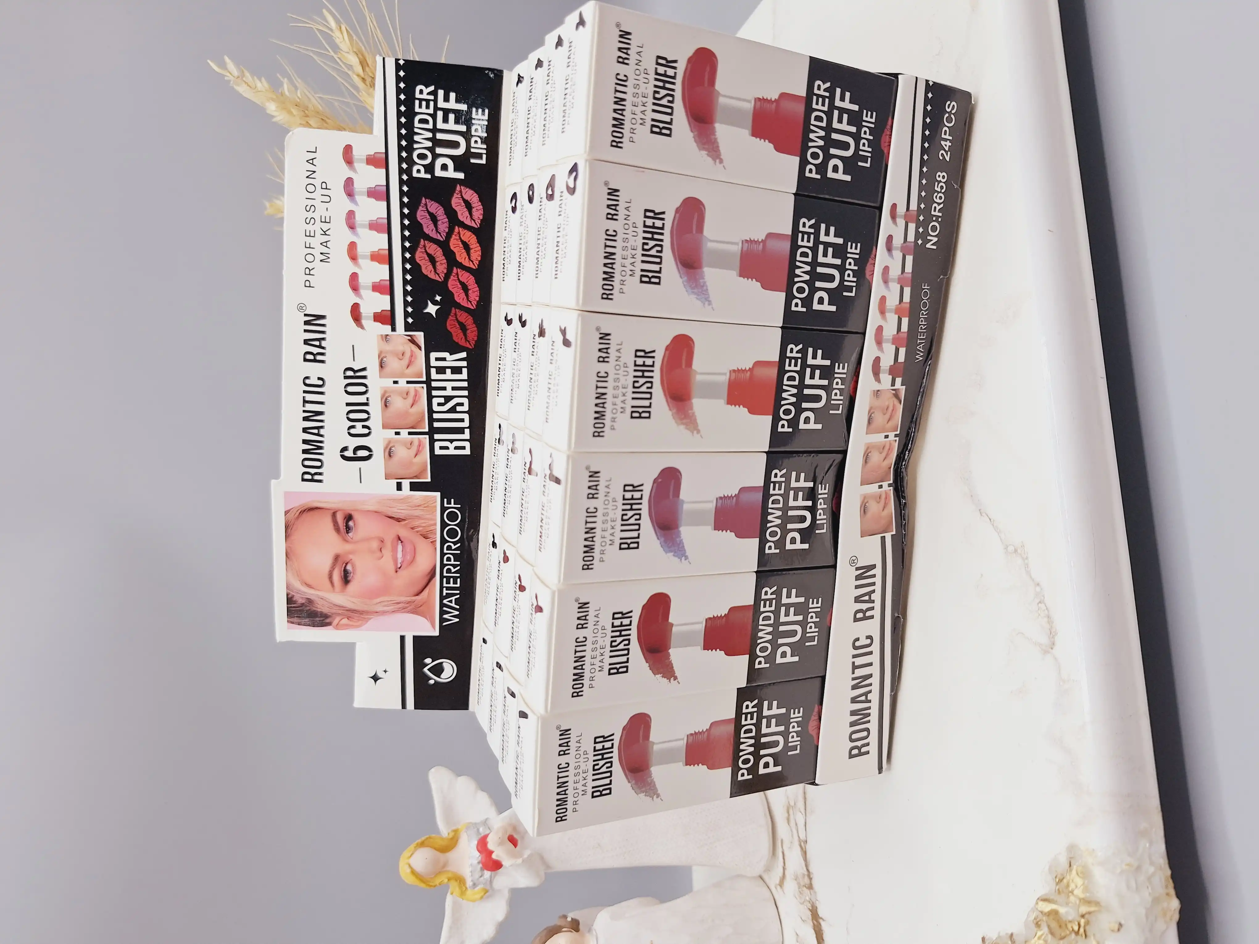 رژ مایع کوشنی فوق العاده با کیفیت و مخملی برند ROMANTIC RAIN کد NO:R658