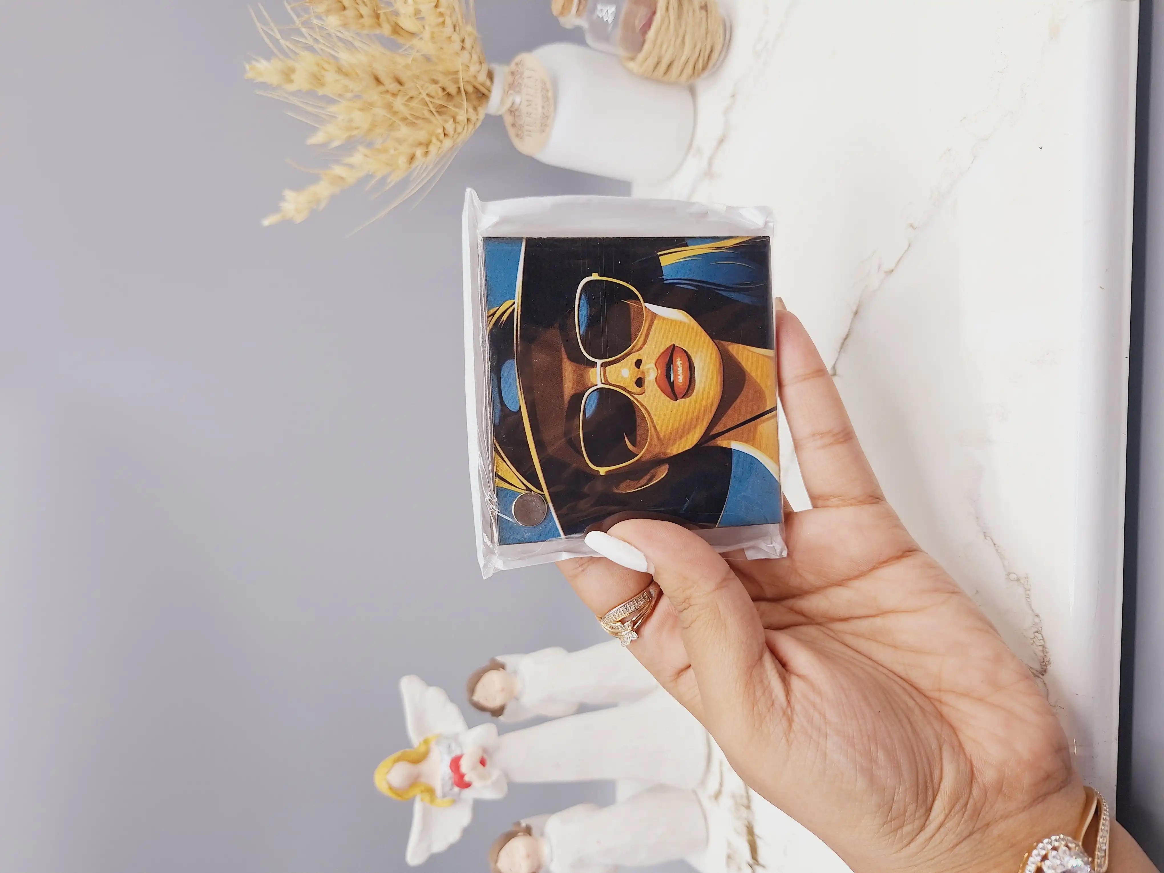 آینه مکعبی مدل دختر جوان طرح رندم