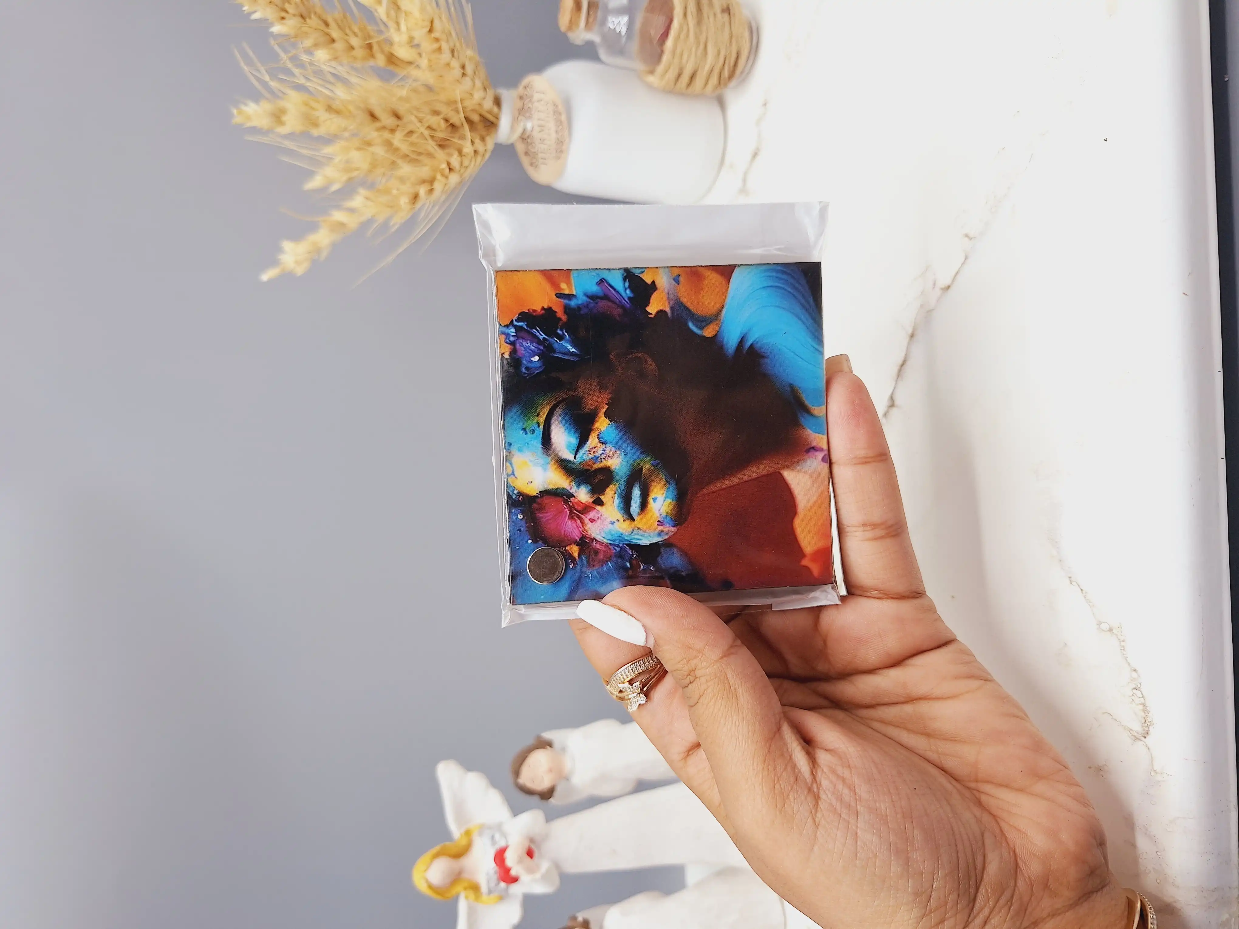 آینه مکعبی مدل دختر جوان طرح رندم