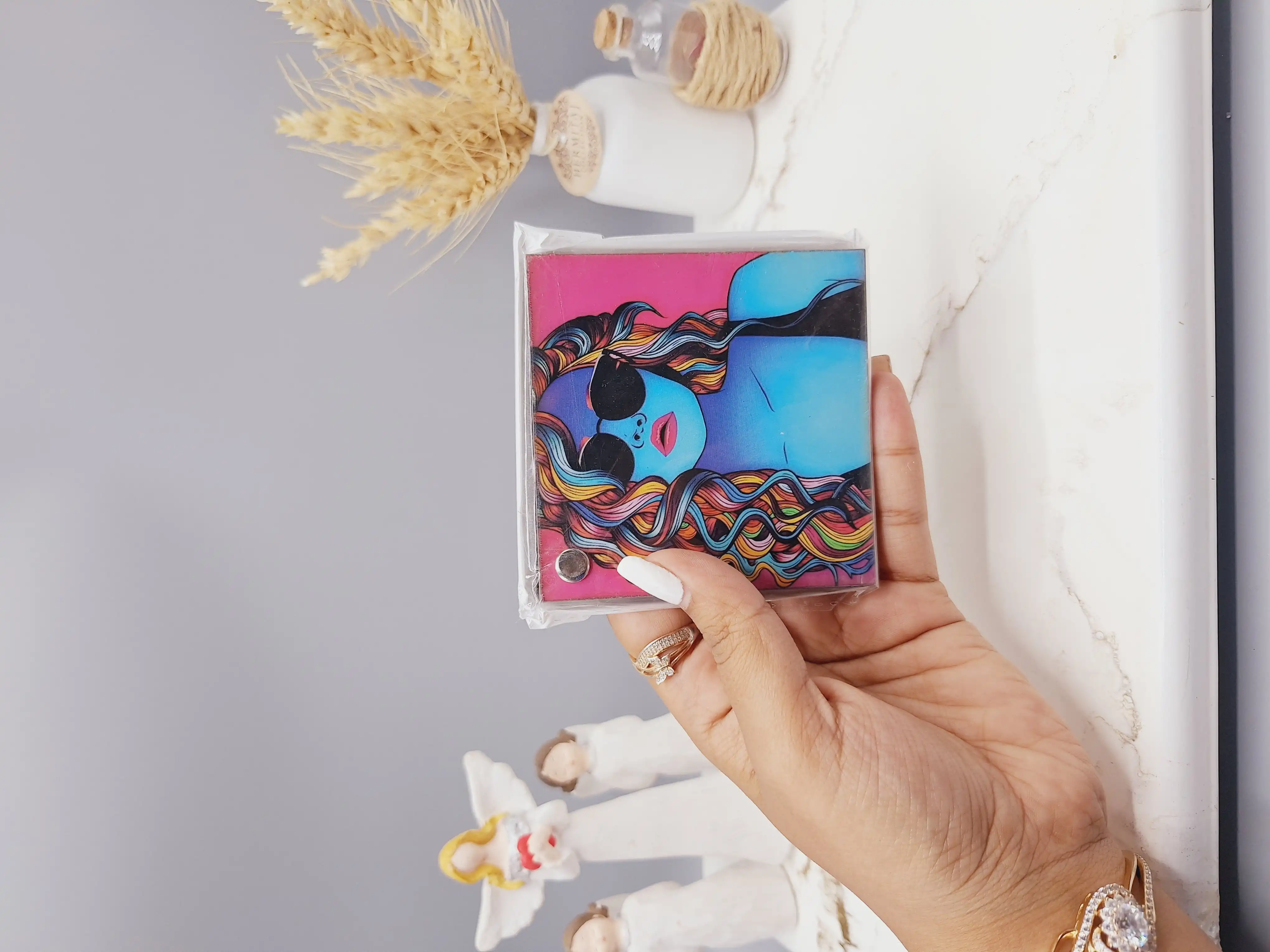 آینه مکعبی مدل دختر جوان طرح رندم