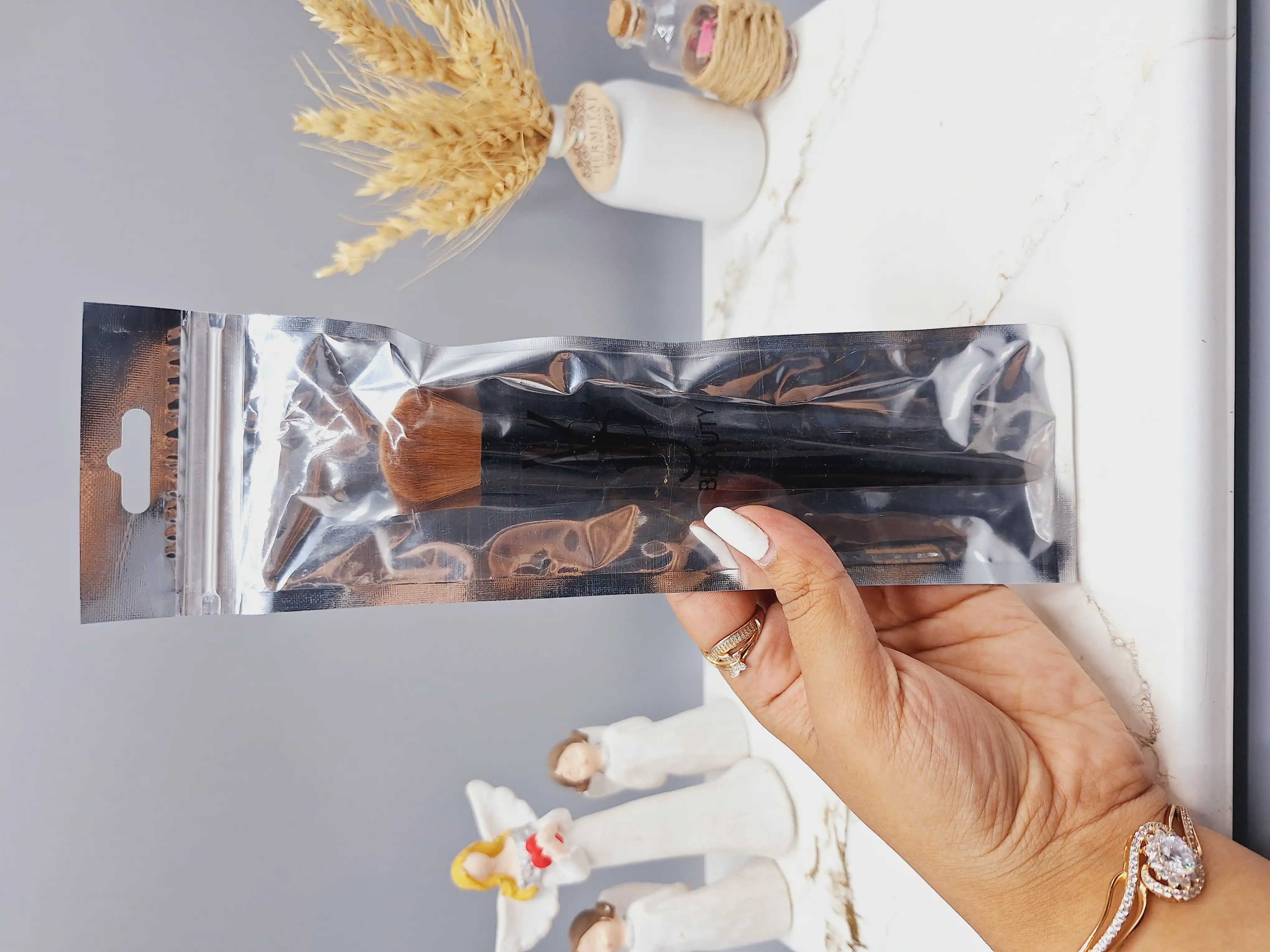 براش میکاپ گرد برند BEAUTY دسته مشکی