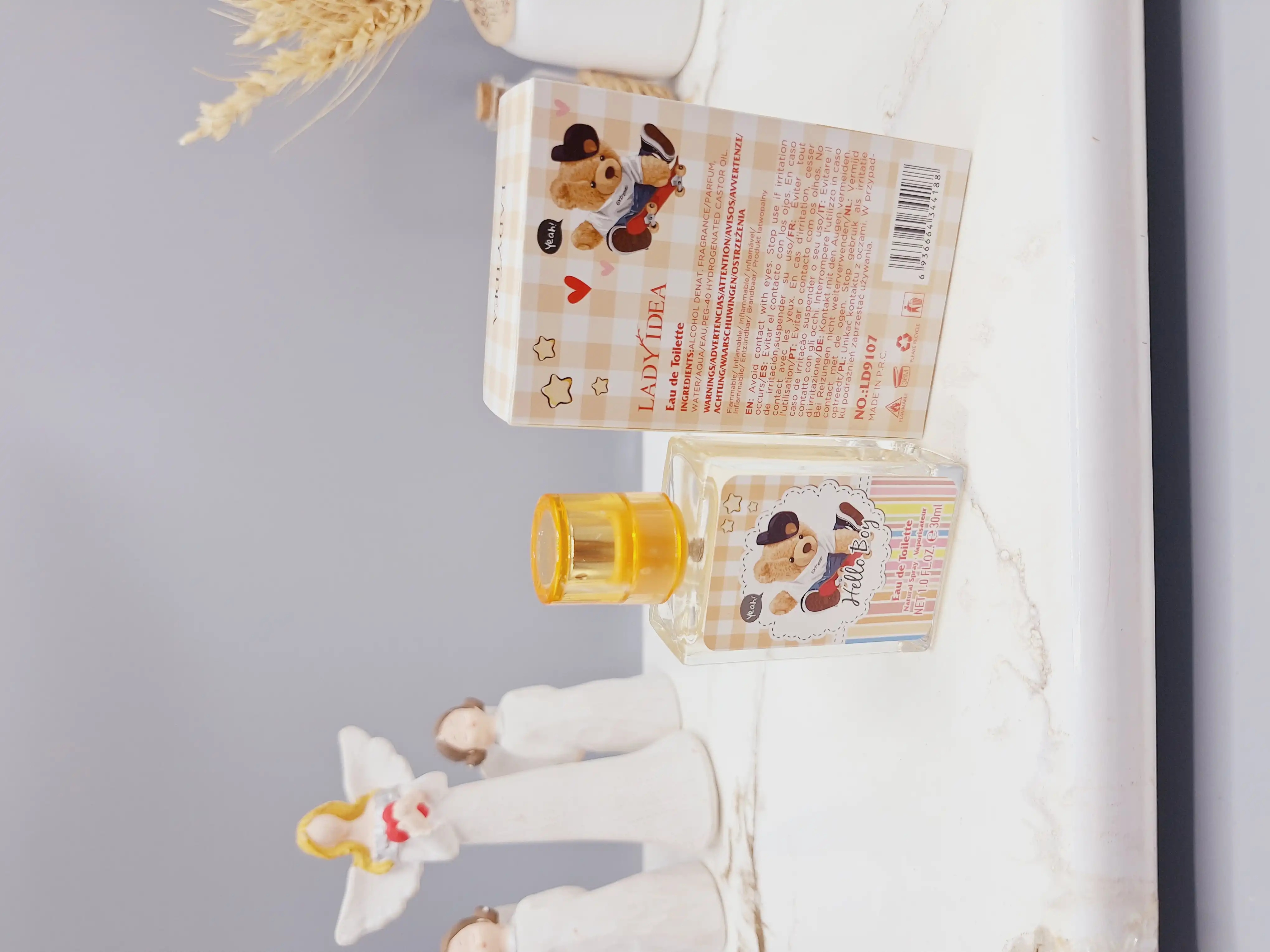 عطر شاد و جذاب تک شاخ برند LADY  IDEA کد LD9107