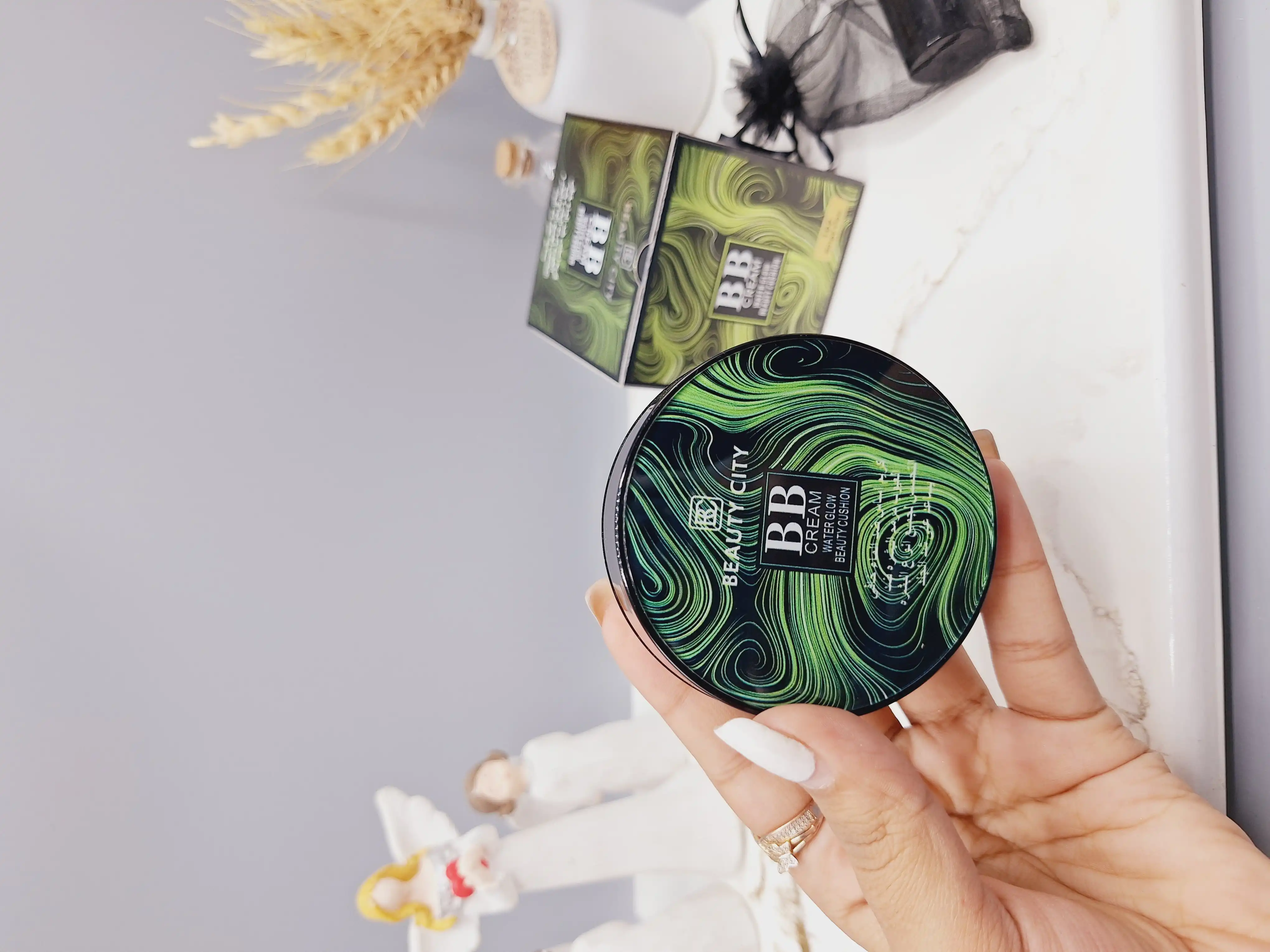 کوشن بی بی کرم و پد قارچی بیوتی سیتی کد 2340