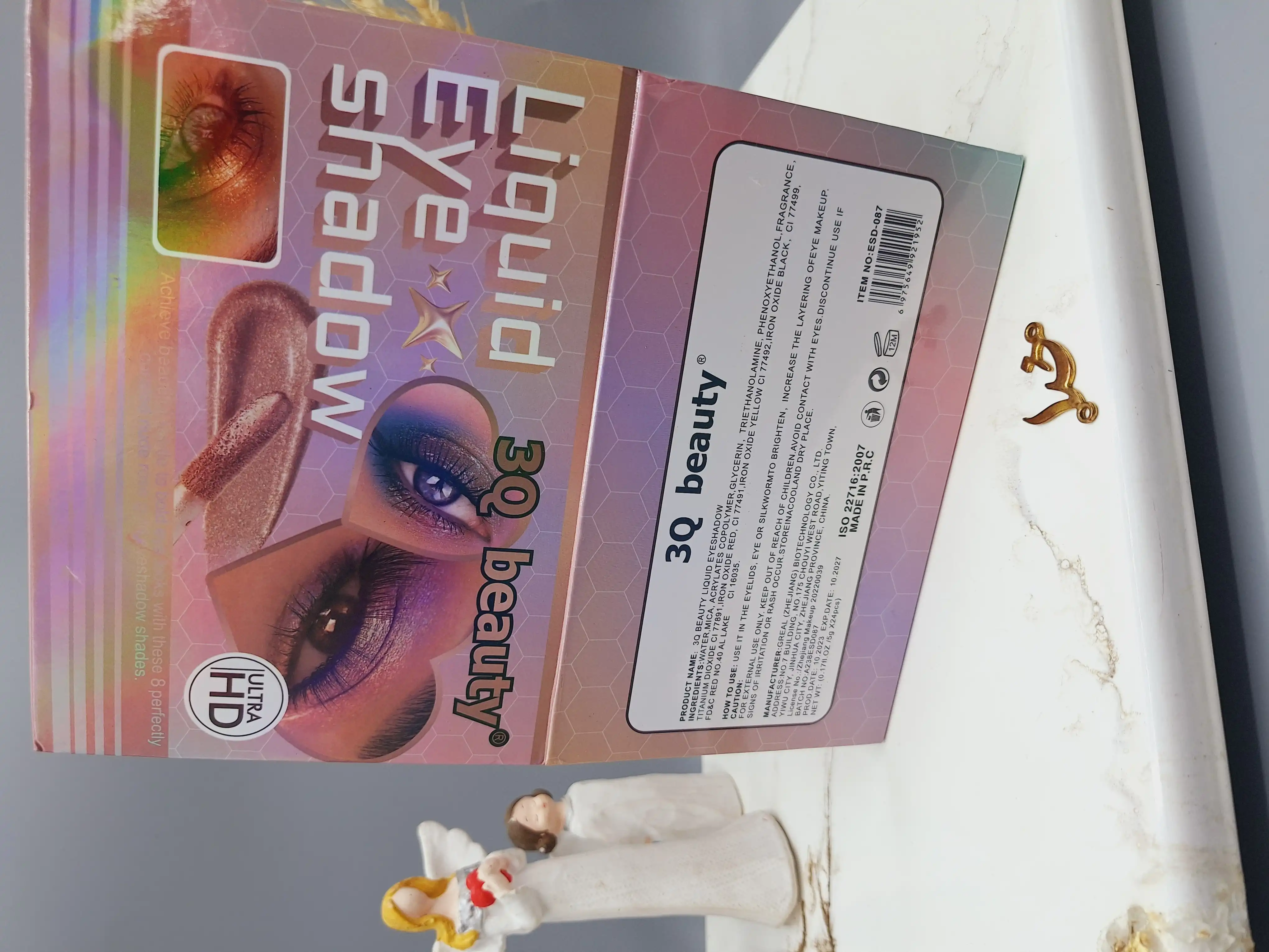 سایه چشم زرق و برق دار مدل قلبی 3Q  بیوتی کد 087