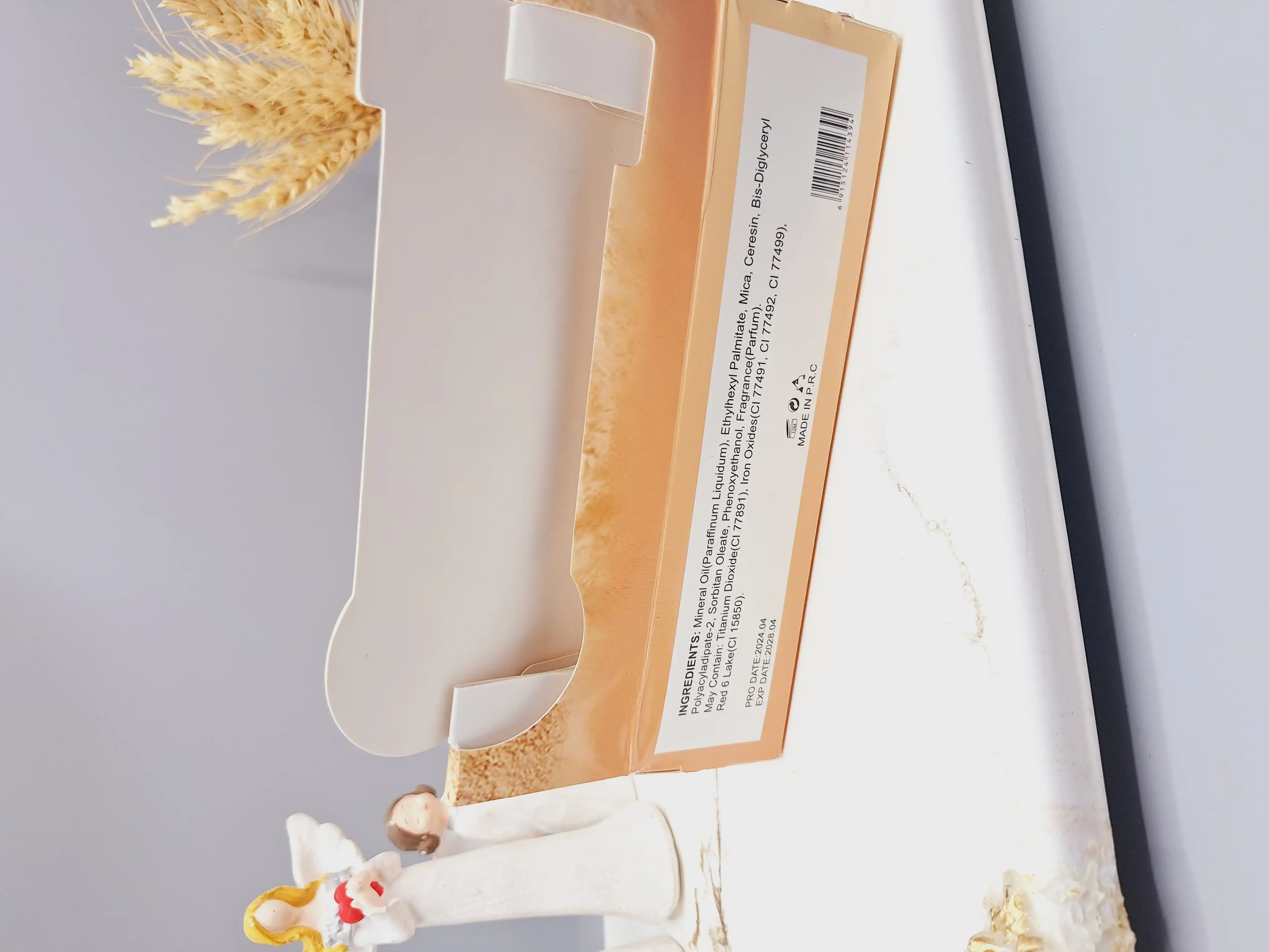 پودر فیکس پد دار دایره ای فوق العاده زیبا برند موکالره کد 642