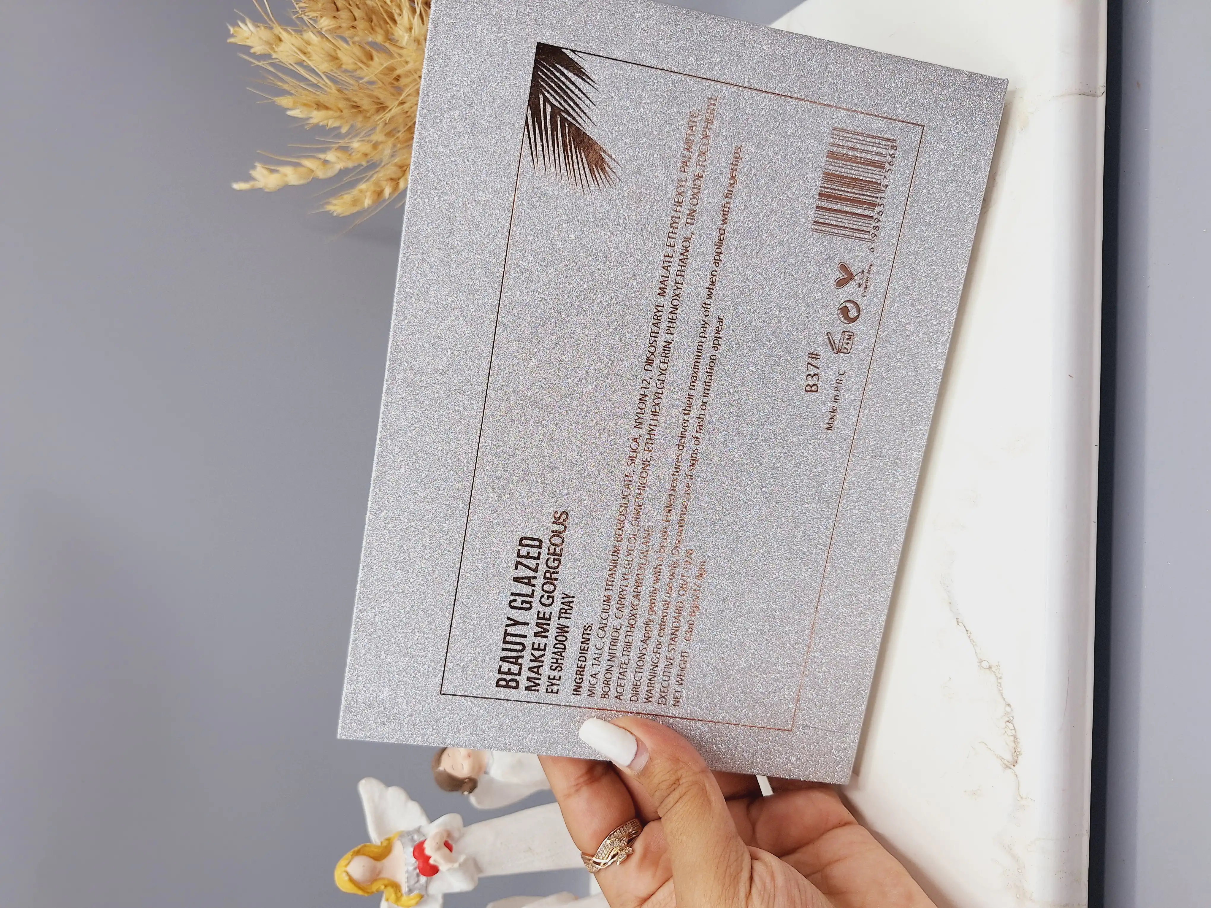 پالت سایه بیوتی گلیتز مدل Gorgeous  فوق العاده شیک و خوش رنگ کد 5668