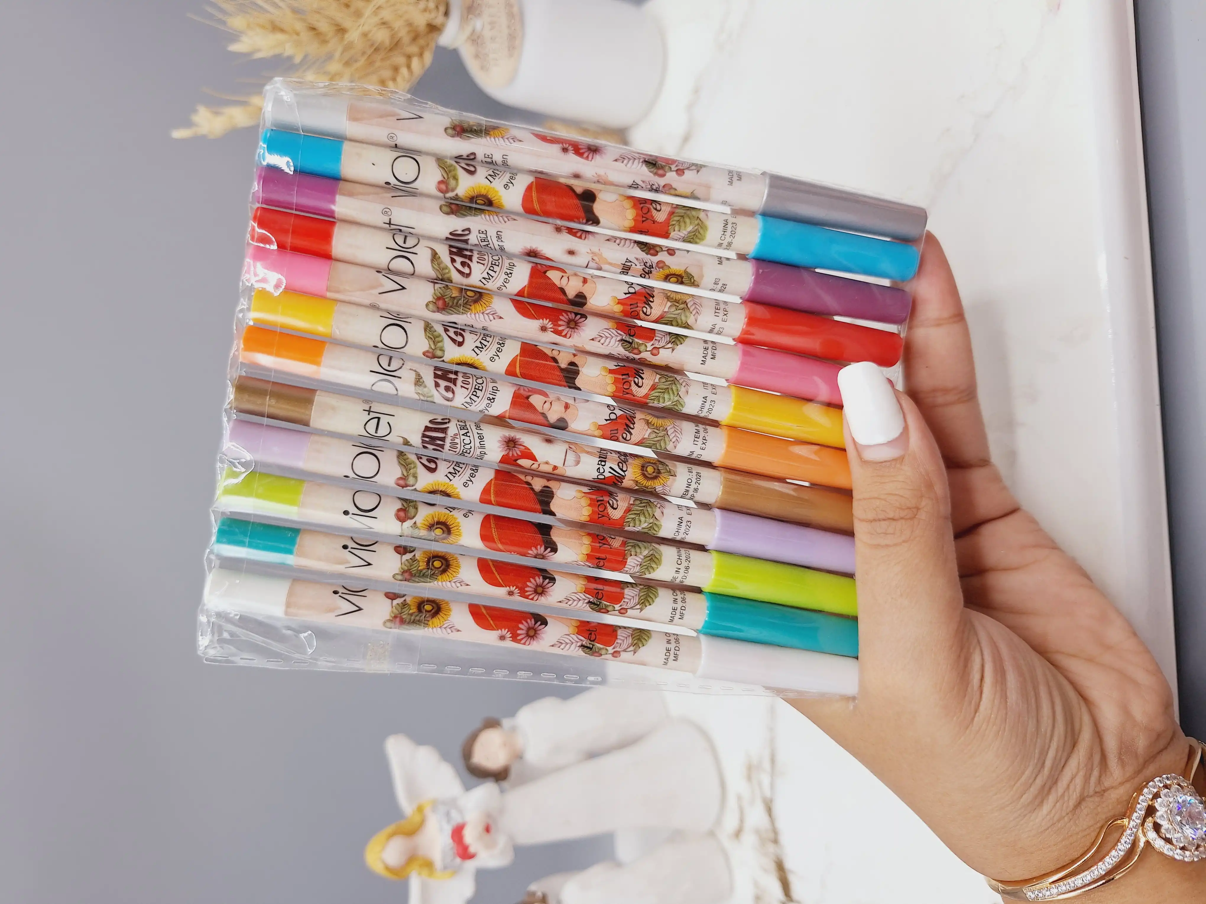 پک 12 تایی مداد چشم شاینی فوق العاده زیبا و شیک برند ویولت