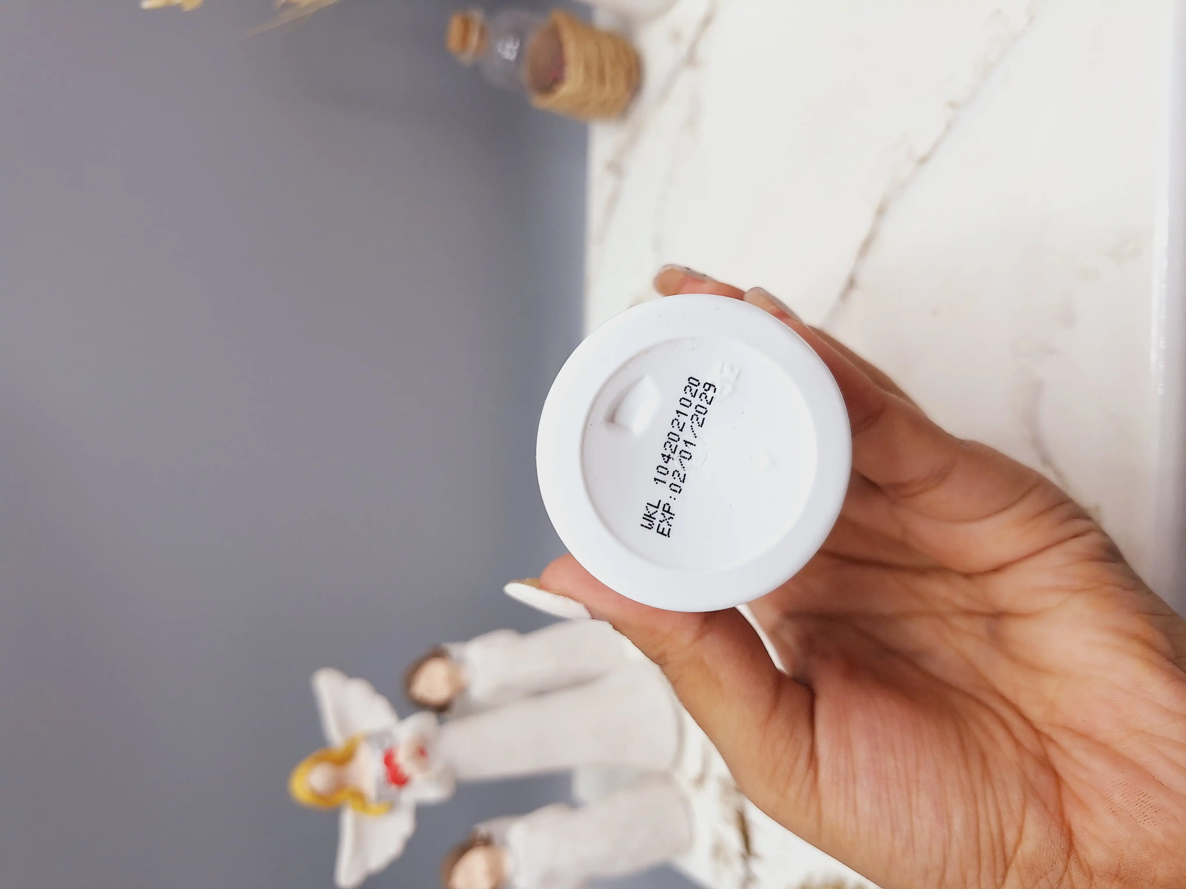 اسپری ضدآفتاب spf 90 برند وکالی WOKALI کد 7965