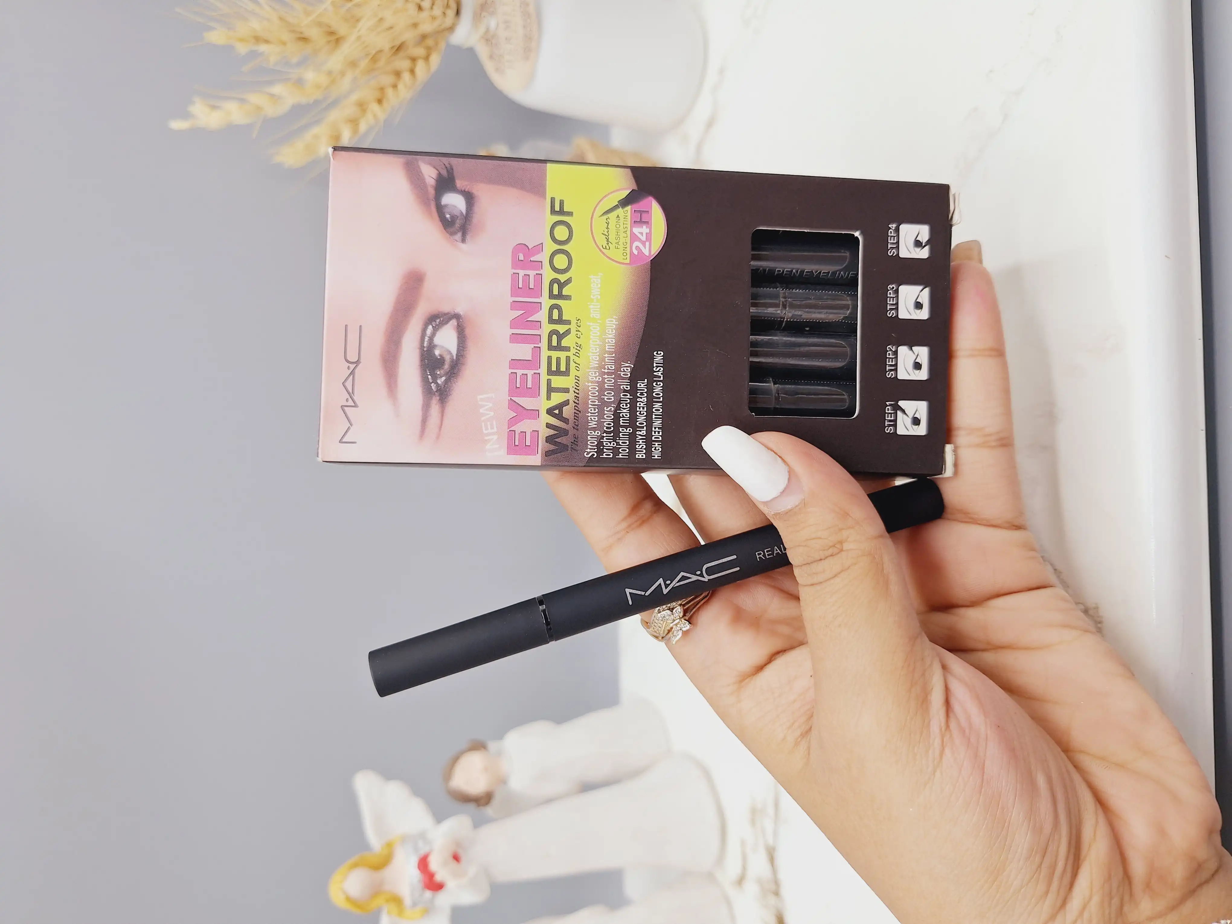 خط چشم ماژیکی ضد آب کد 7166