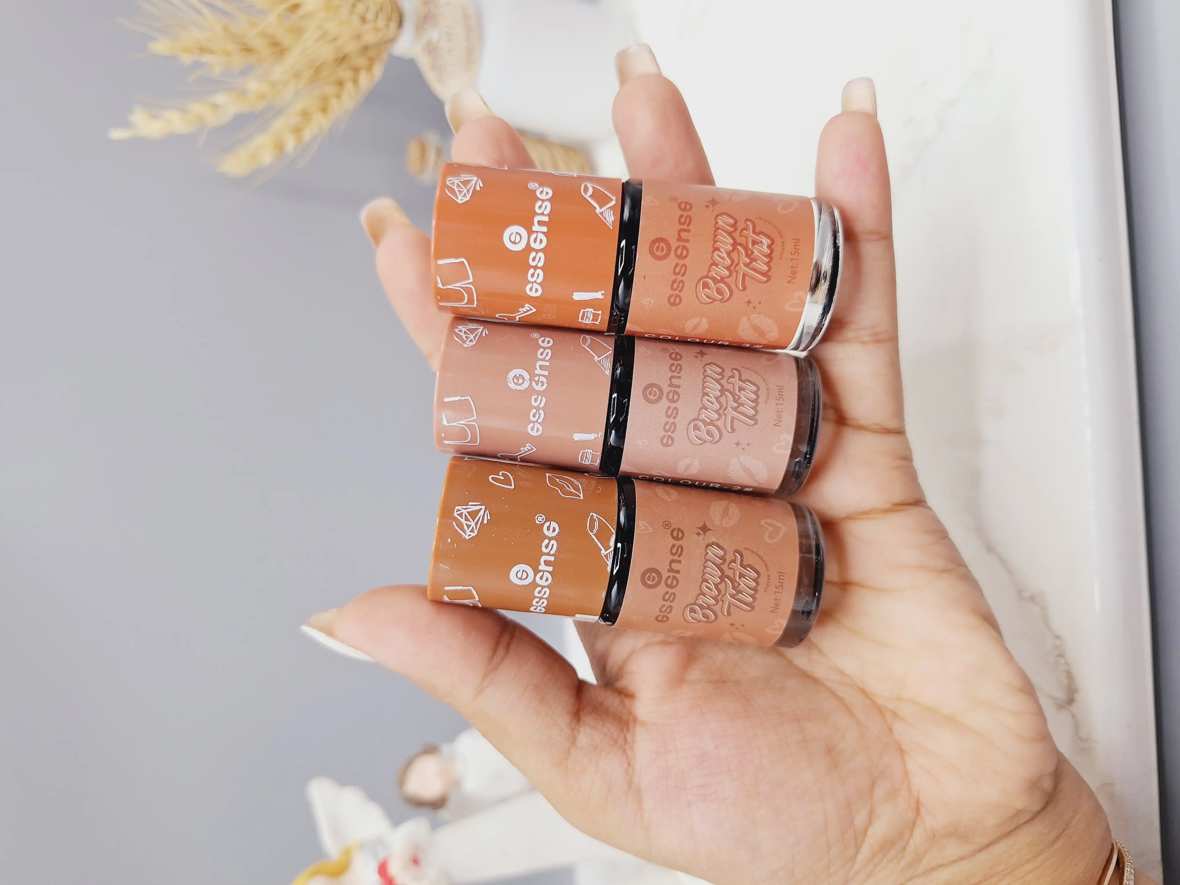 تینت لب قهوه ای اسنس جعبه دار کد GS238