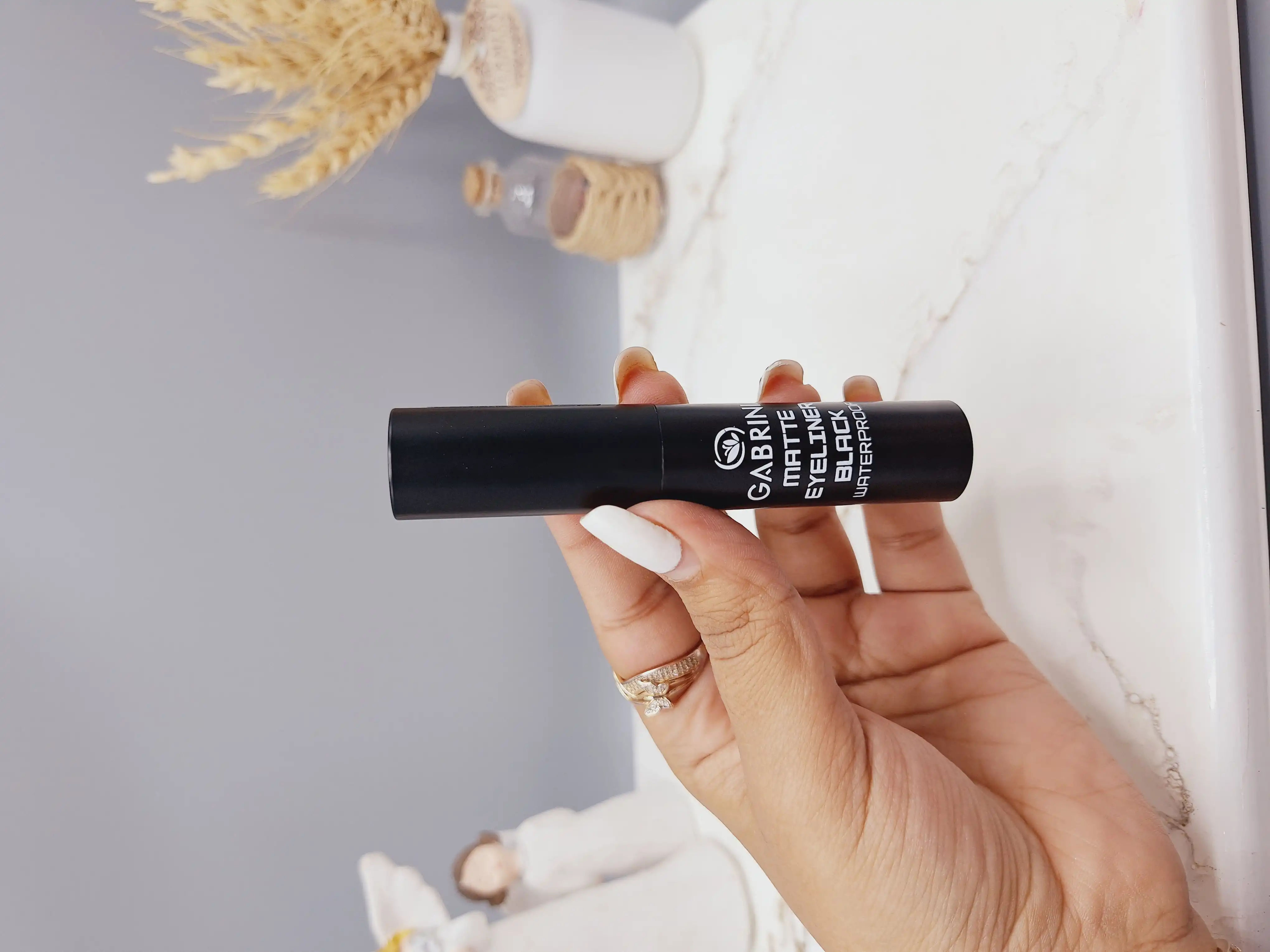 خط چشم مویی مات گابرینی مشکی ضد آب کد 8897