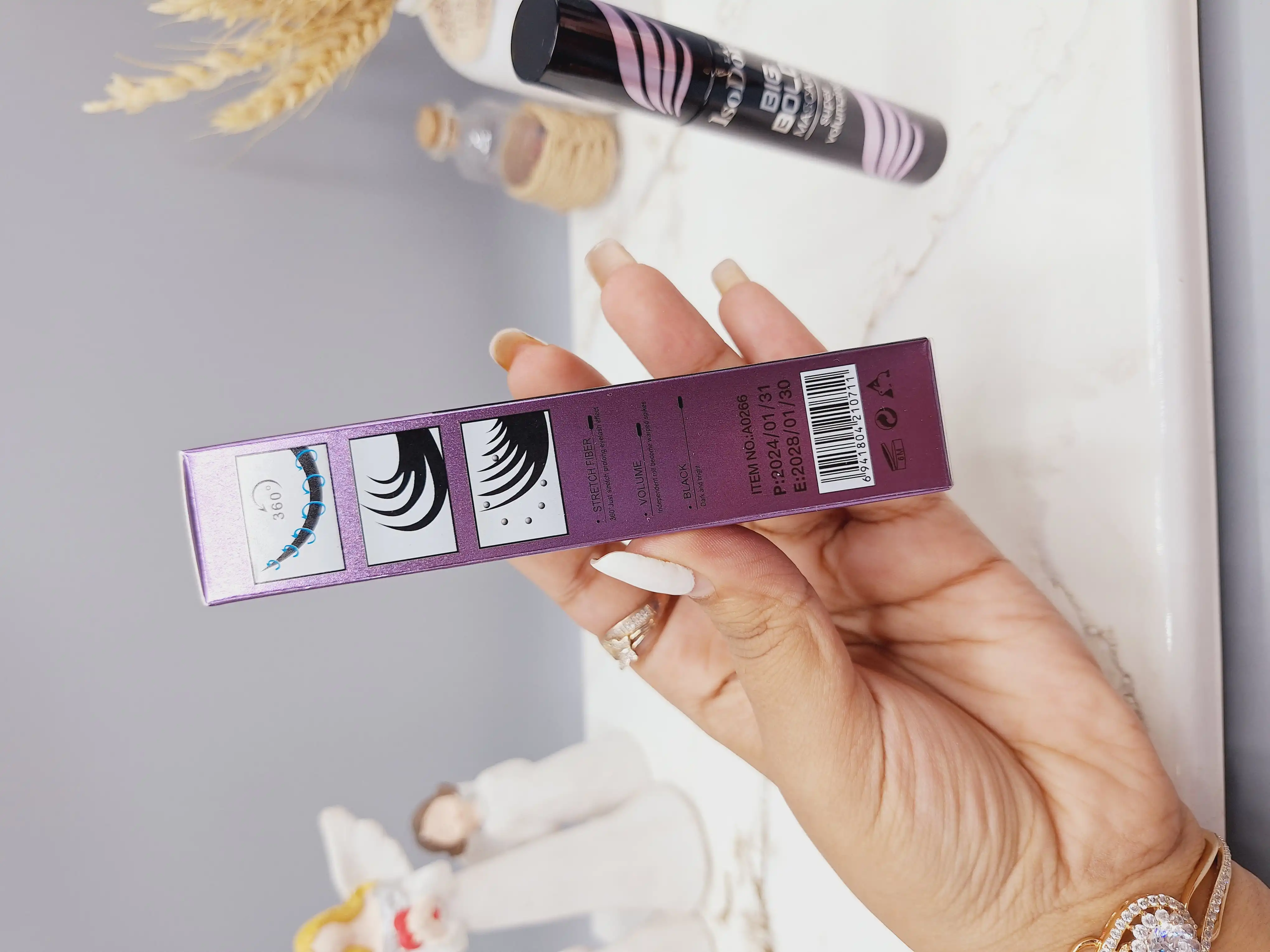 ریمل بلند کننده و فوق العاده حجم دهنده مژه اصلی کد 0711