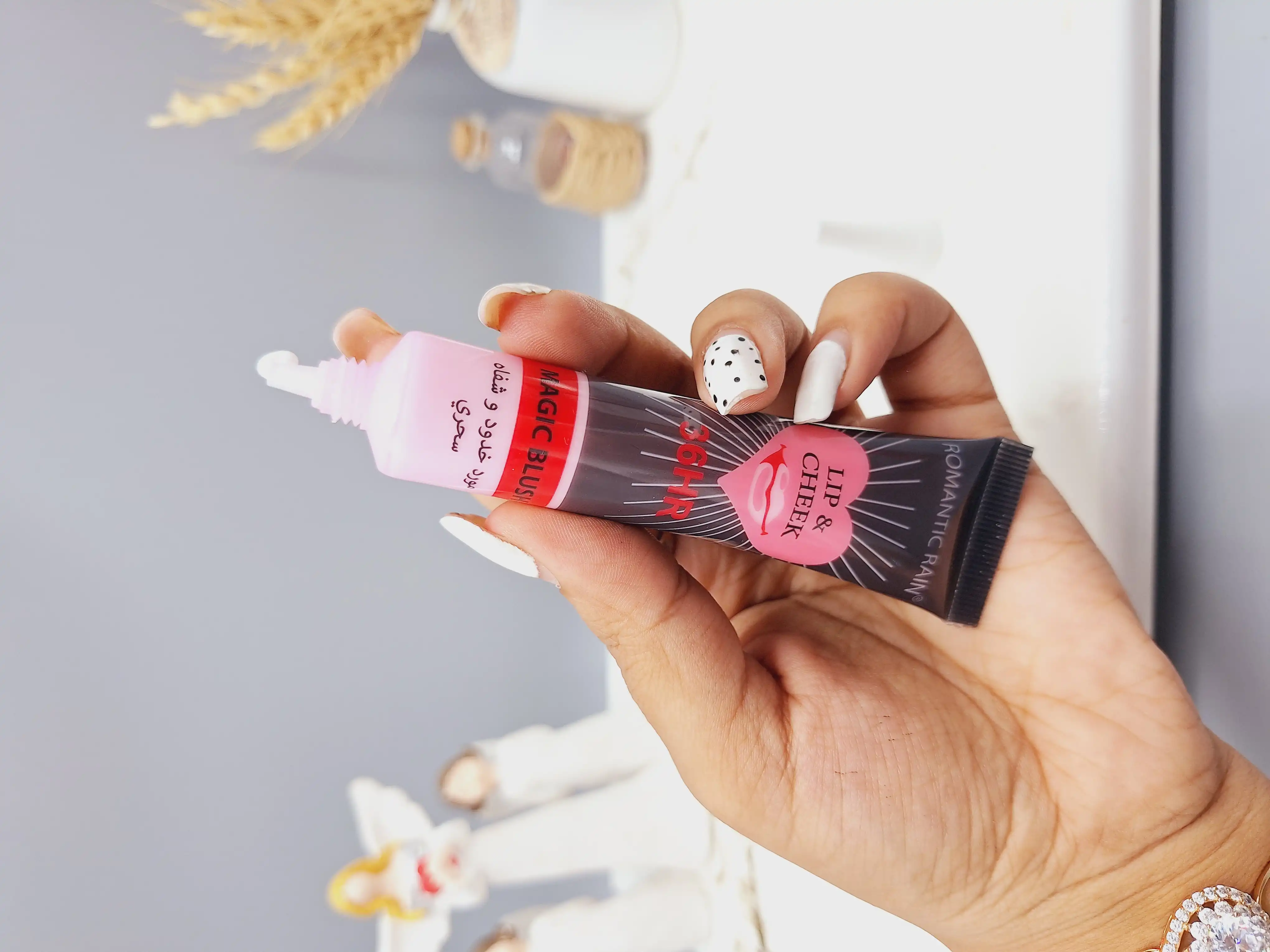 رژ گونه تیوپی حرارتی برند ROMANTIC RAIN کد R1522