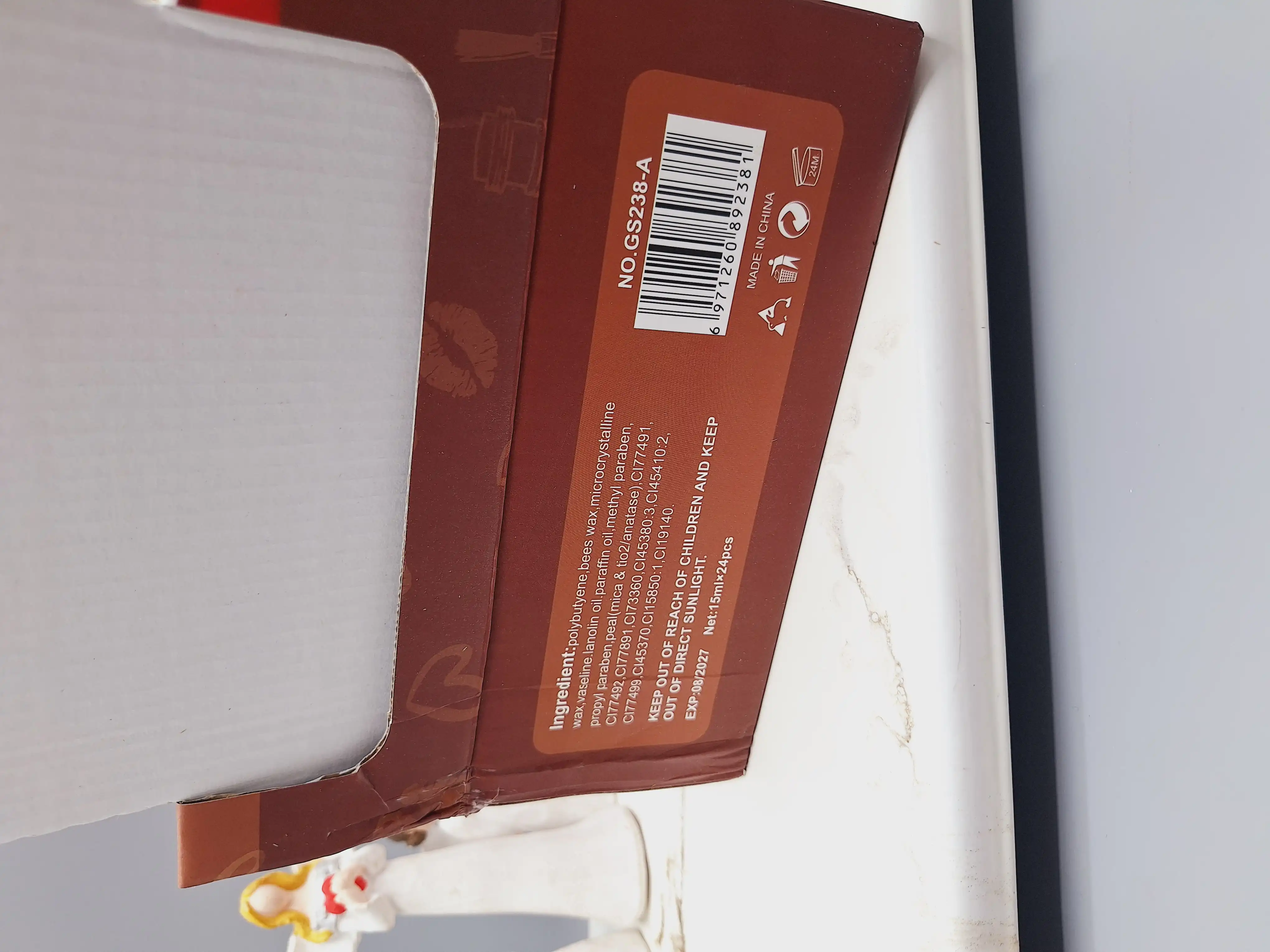 تینت لب قهوه ای برند essense کد GS238