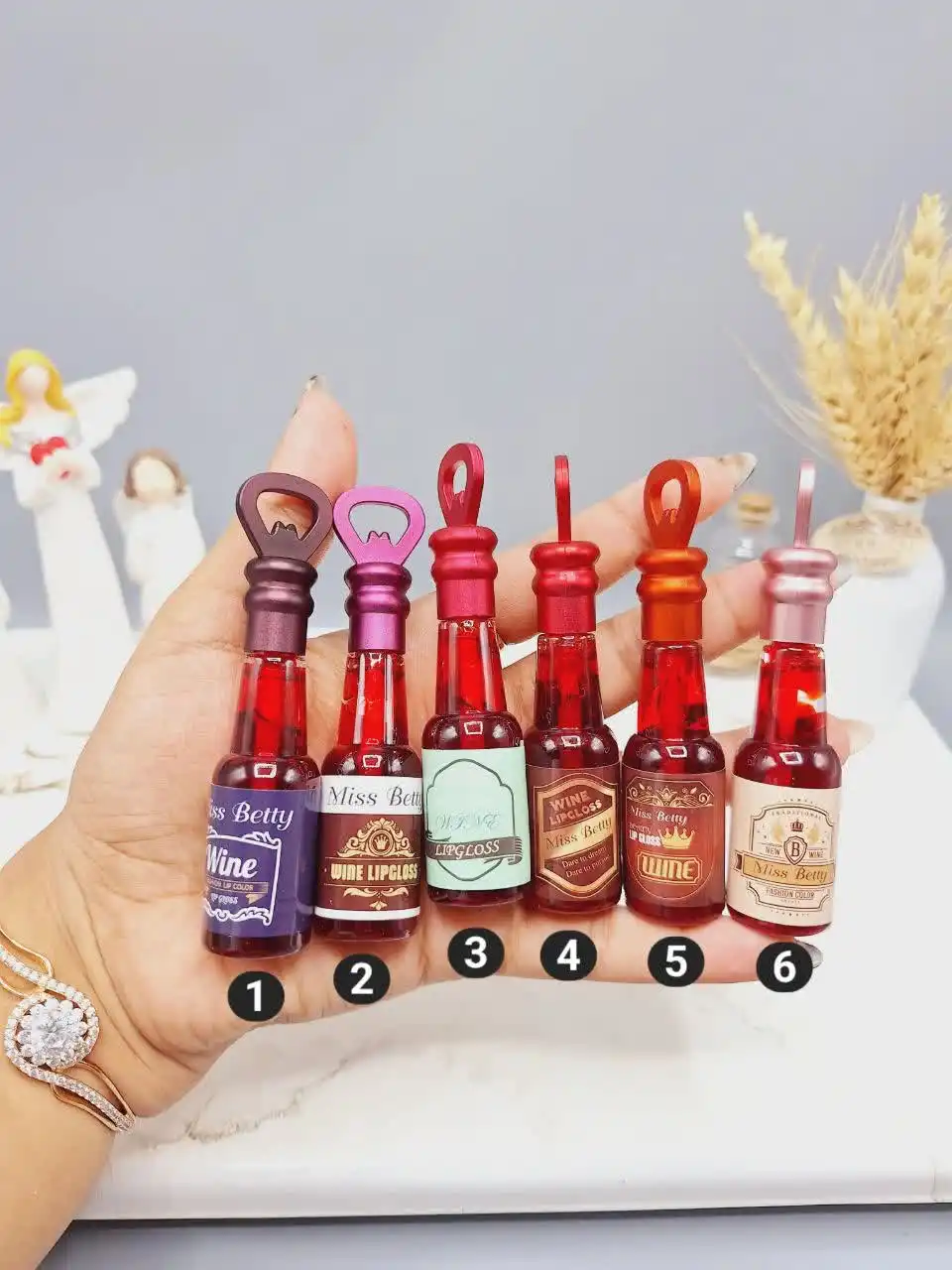 تینت لب شامپاینی Miss Betty کد L1193