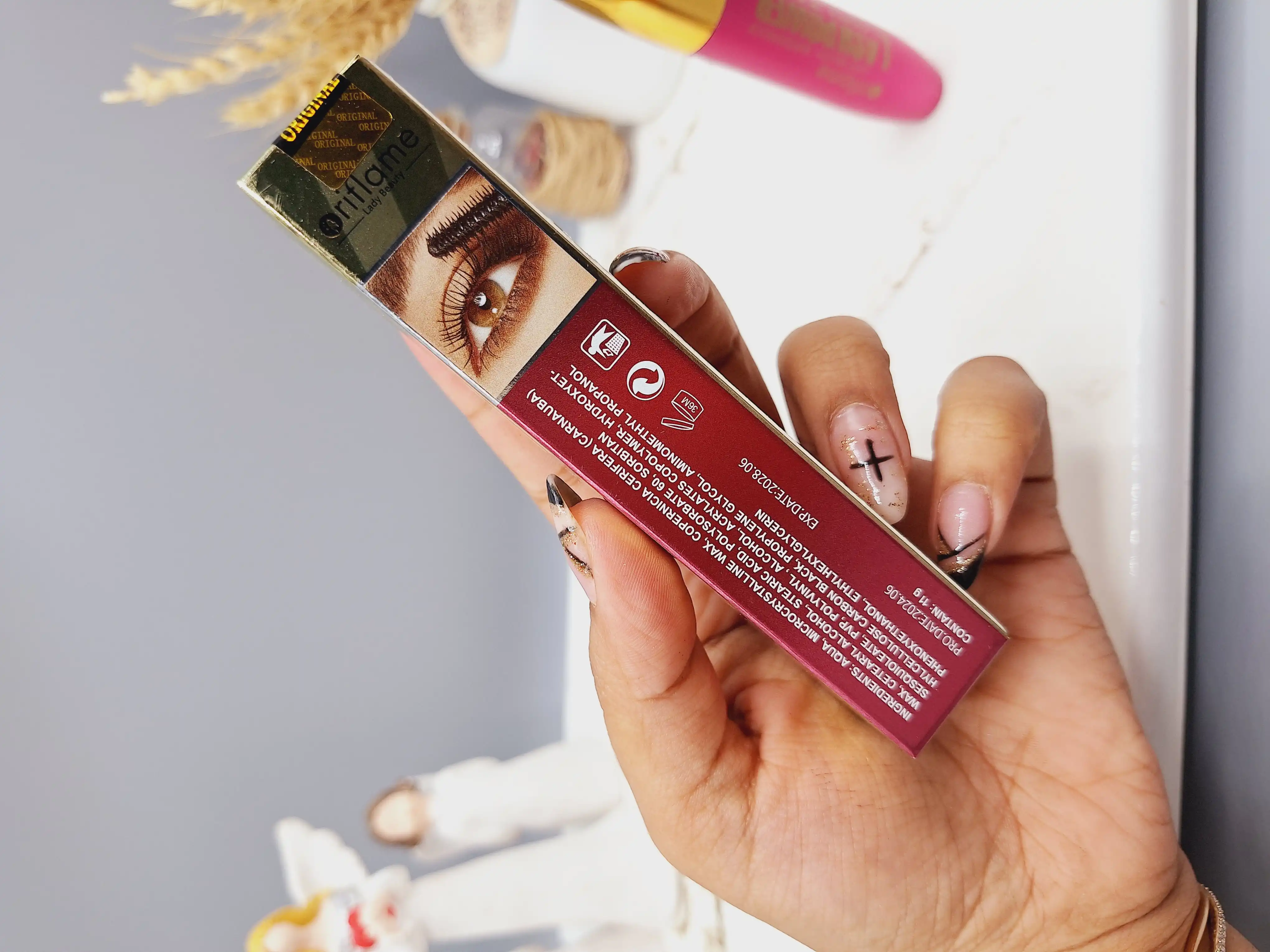 ریمل حجم دهنده و بلند کننده oriflame پوکه قرمز کد 1127