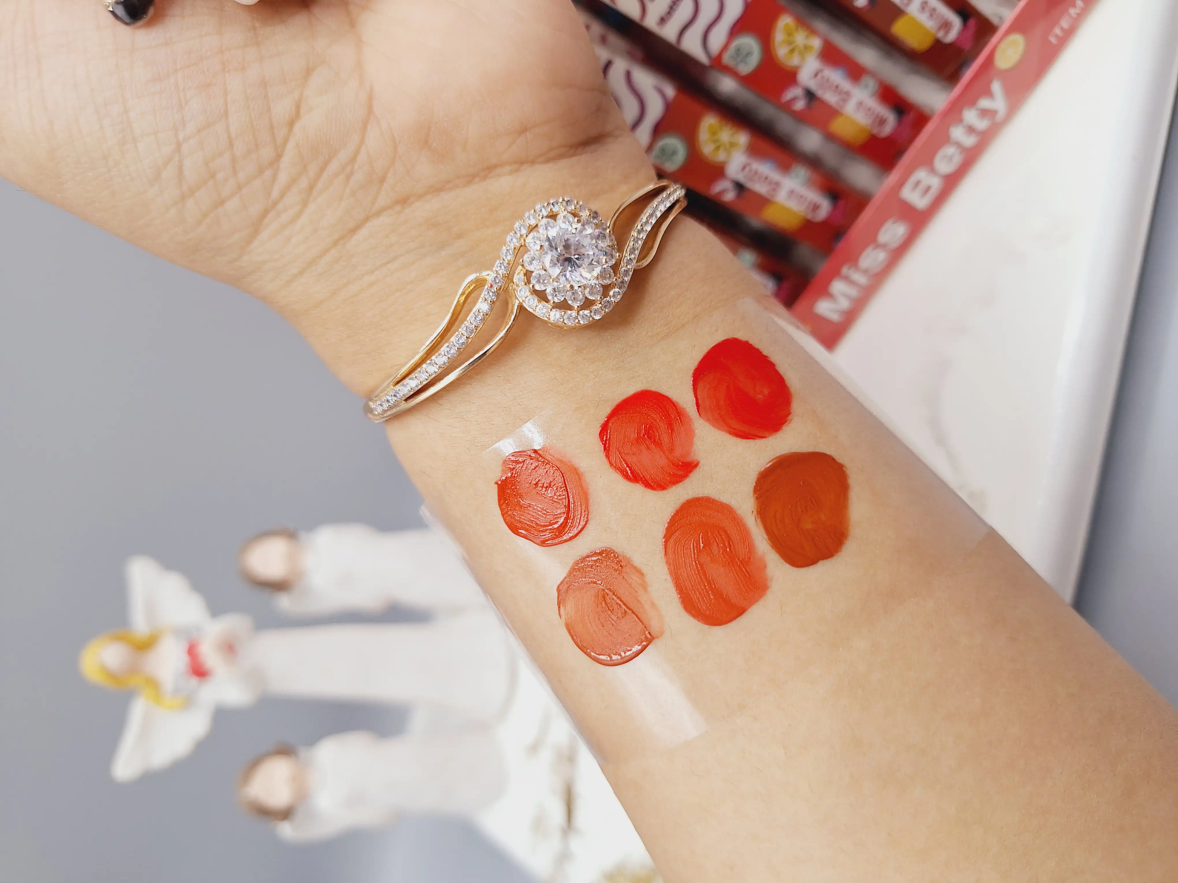 رژ مایع میوه ای Miss Betty کد 707