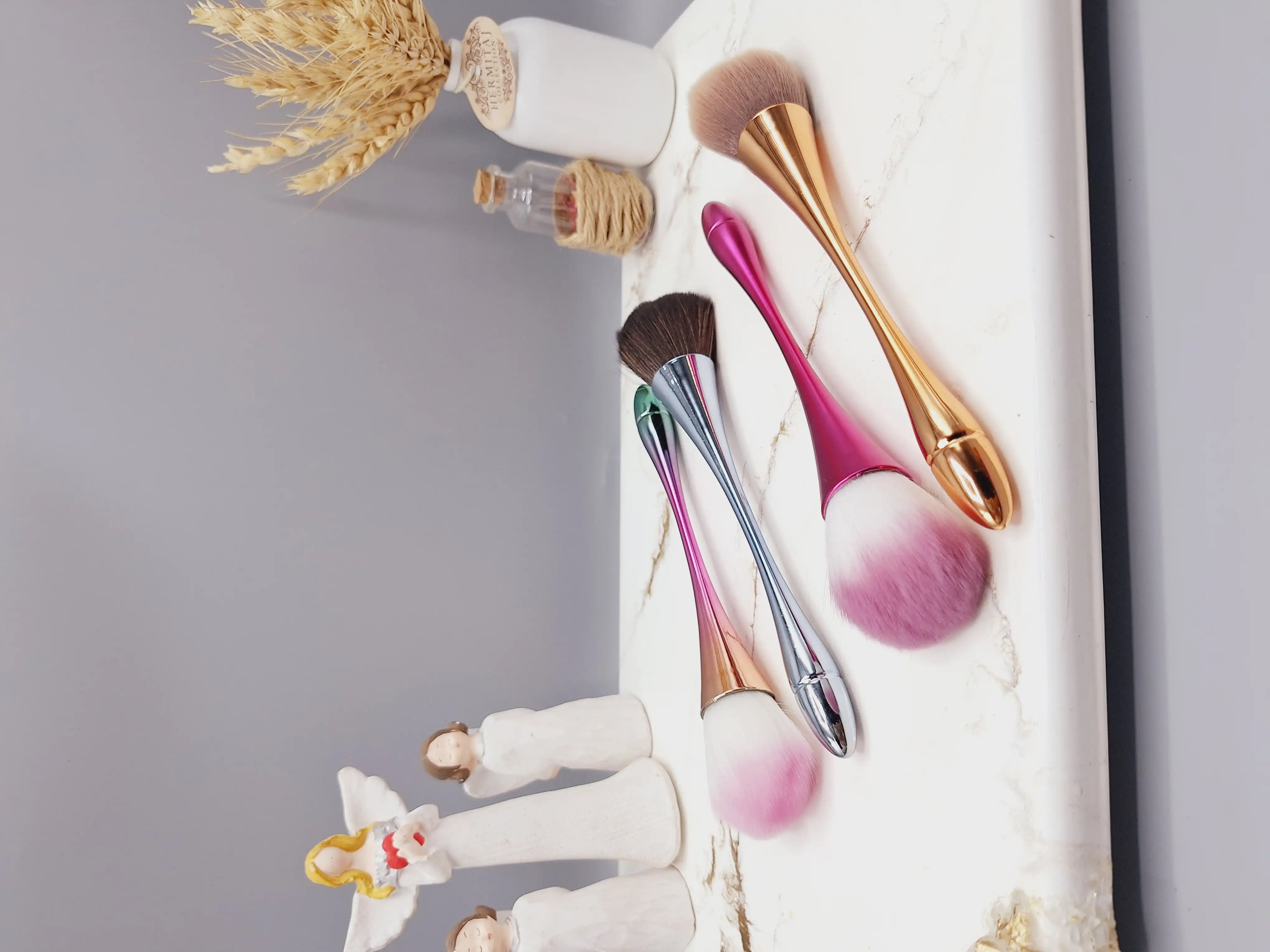 براش رژ گونه کمر باریک