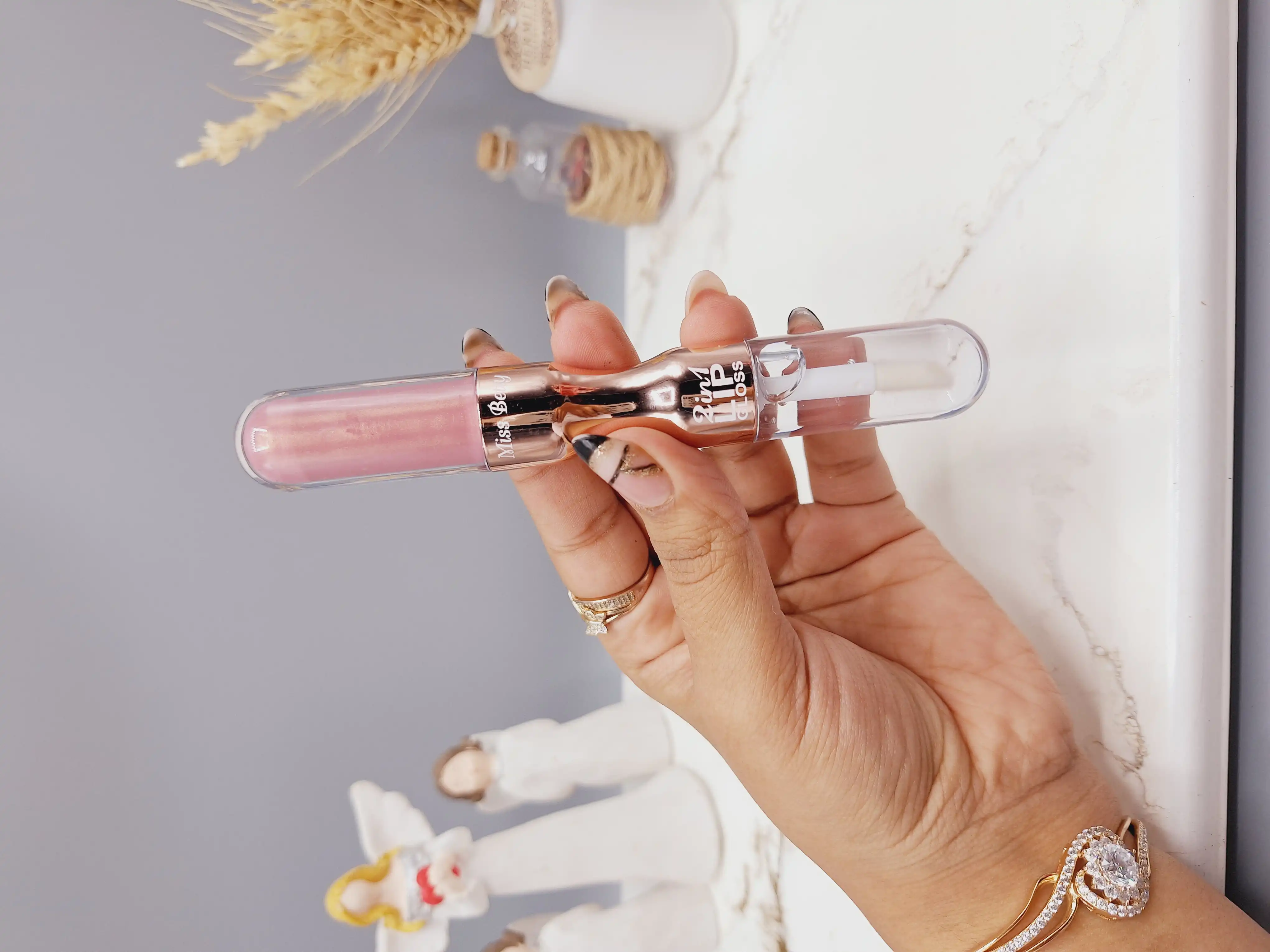 رژ لب و برق لب دو طرفه فانتزی Miss Betty کد 2341