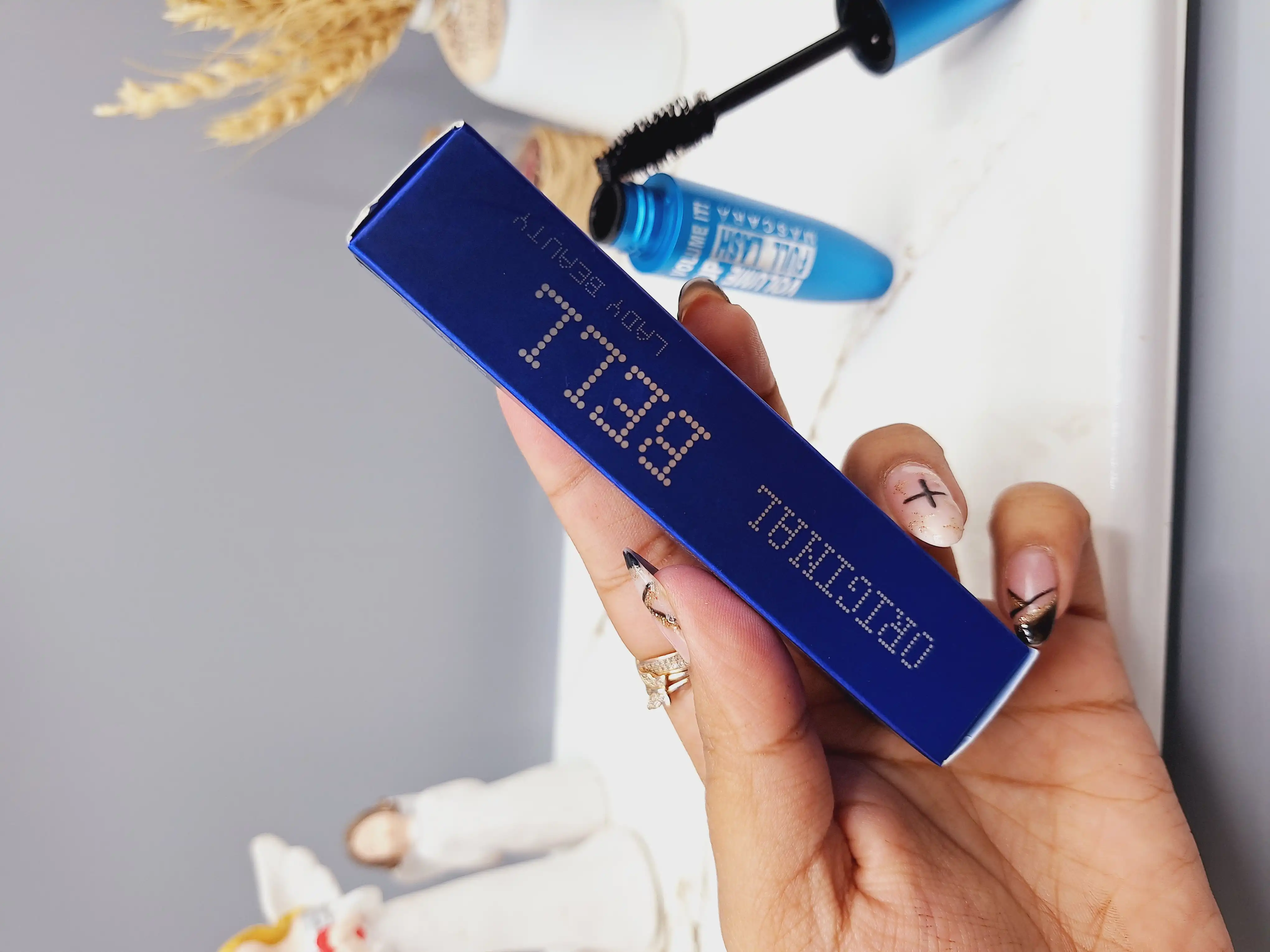 ریمل حجم دهنده بل آبی مدل بیگ لش Big Lash کد 8524