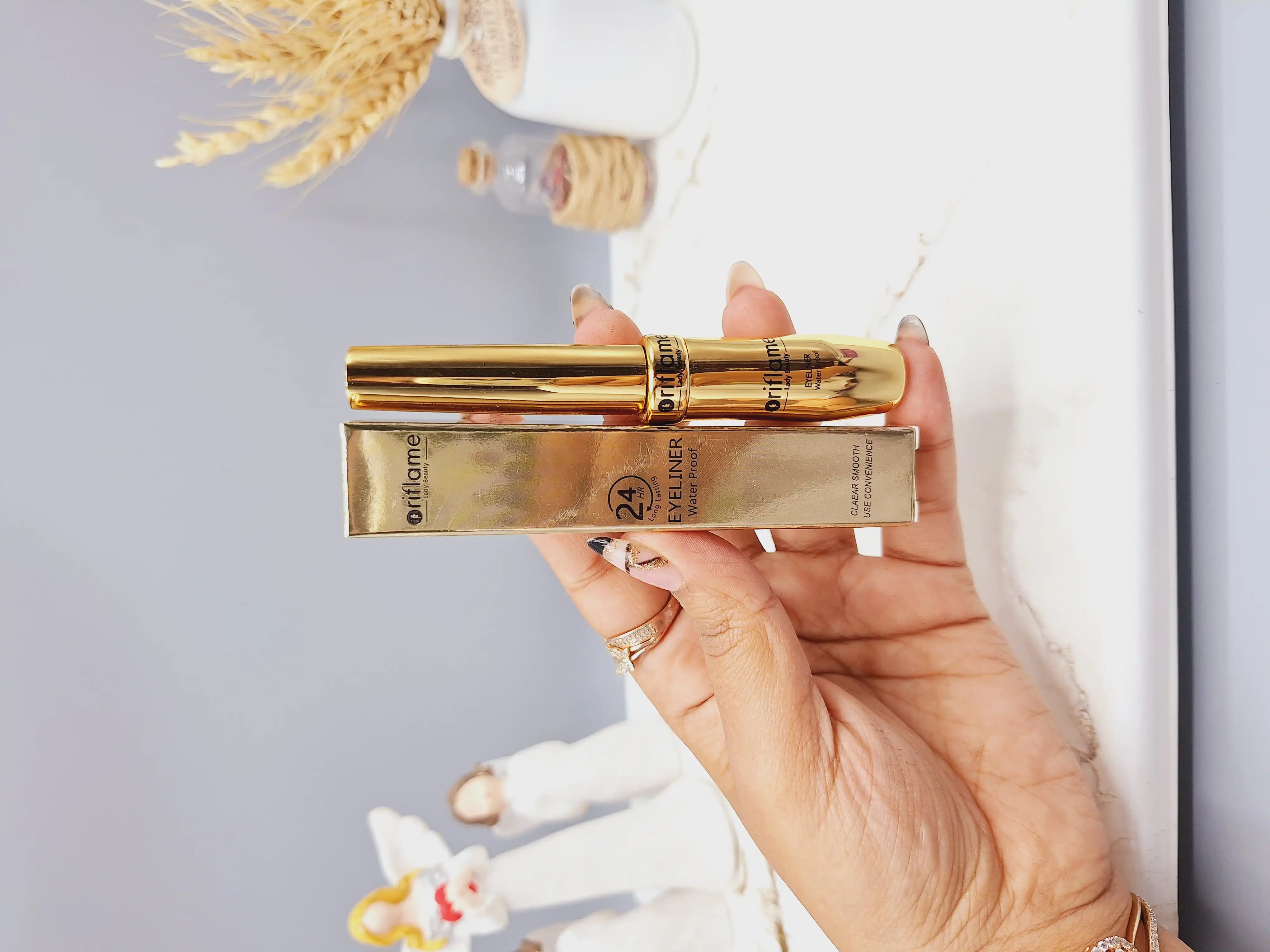 خط چشم مویی پوکه طلایی Oriflame کد 9369