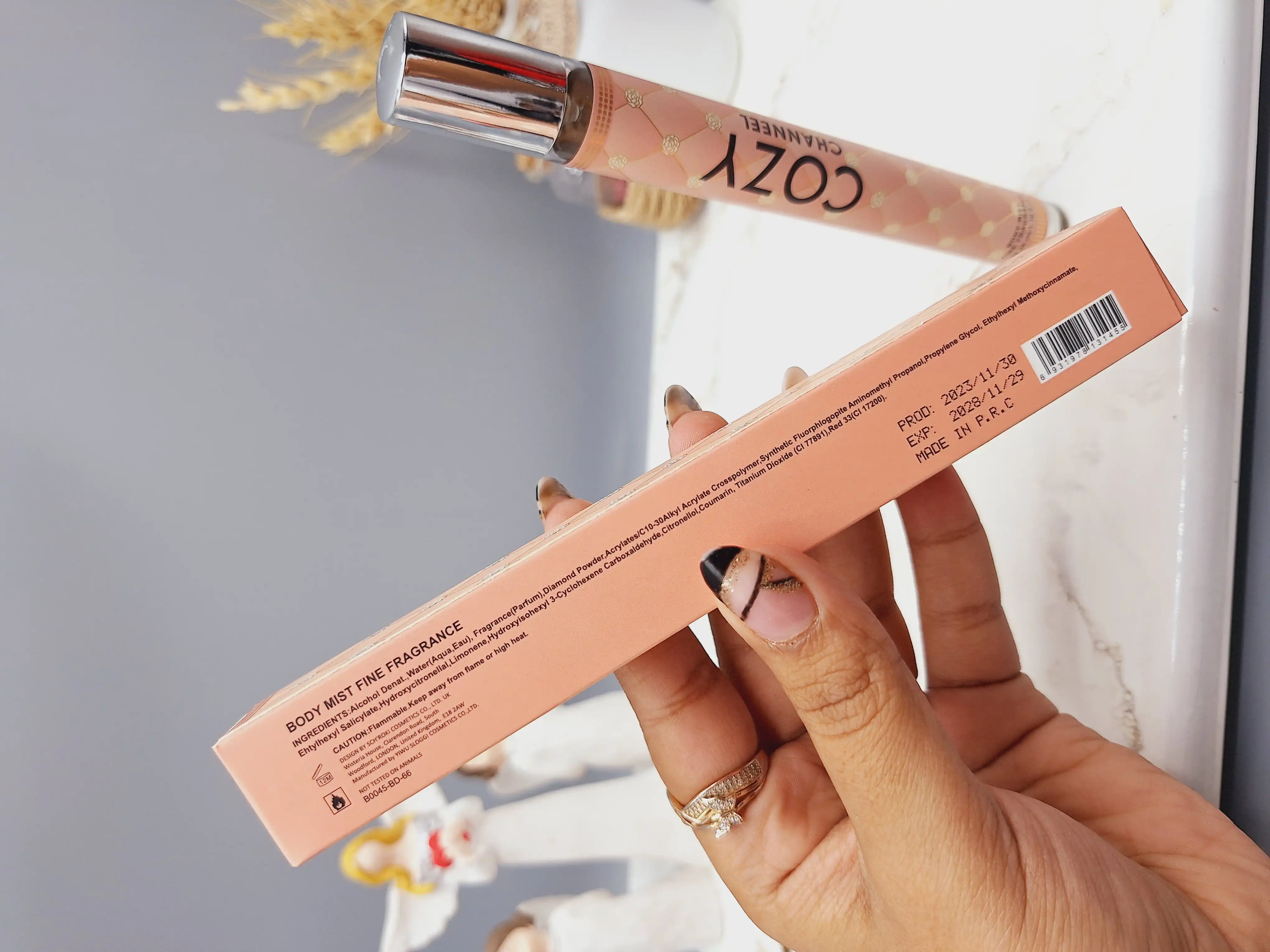 ادکلن زنانه استوانه ای 35 میل COZY کد 1455