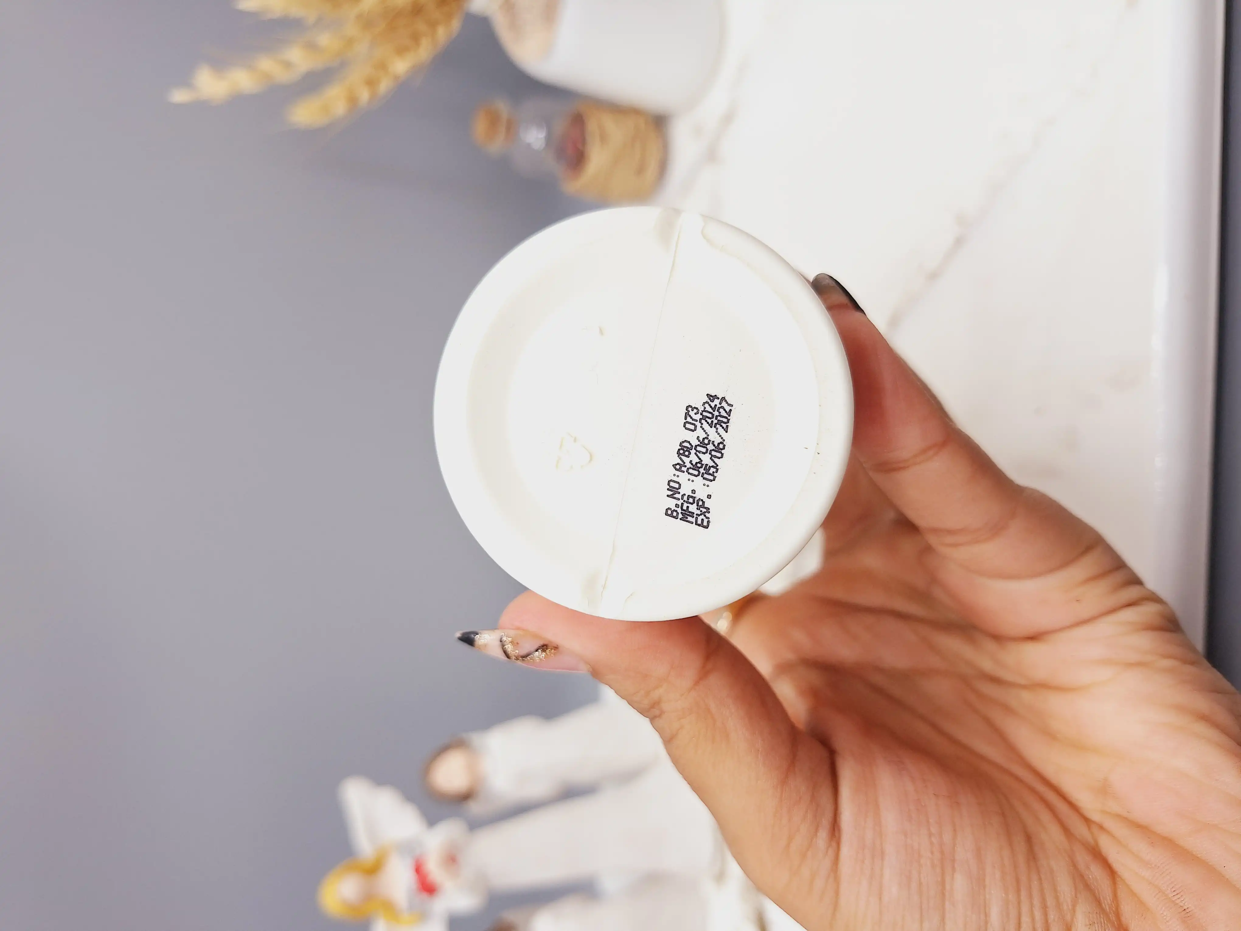 پودر خوشبو کننده بدن 250  گرمی رایحه گل رز بنفش مکس لیدی Max lady کد 4167