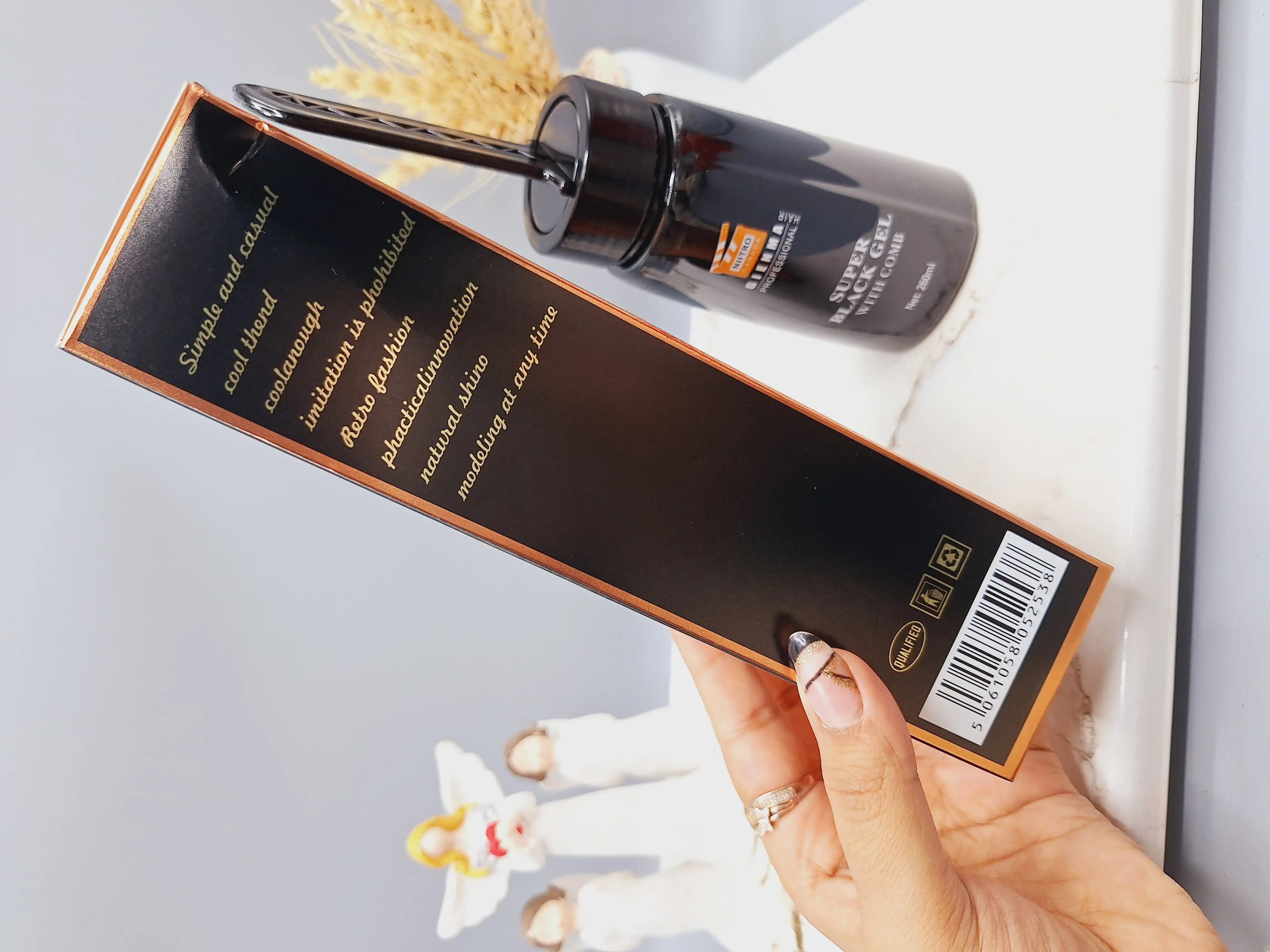 ژل فوق العاده سیاه با شانه حرفه ای نیترو کد 2538