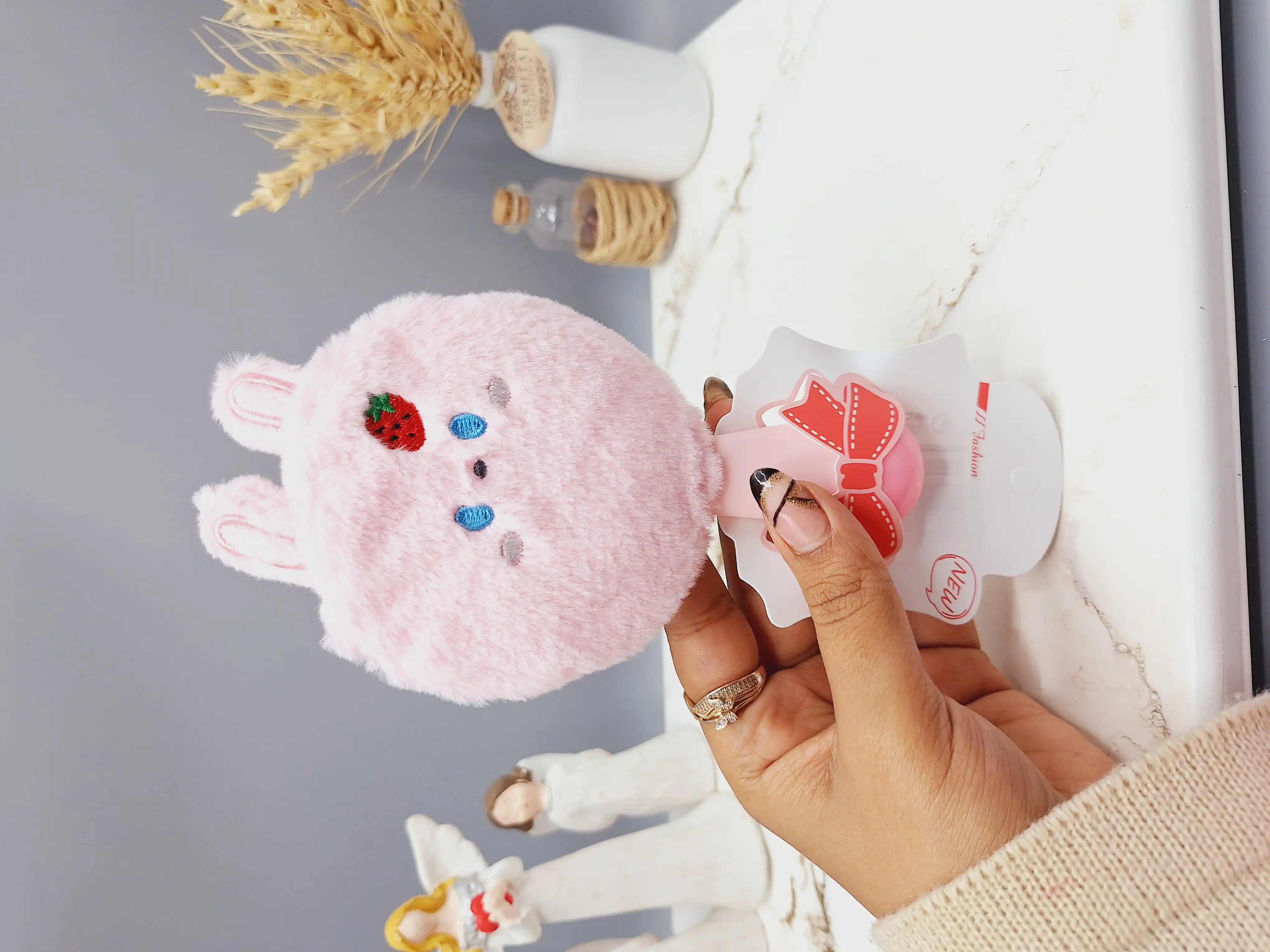 آینه دسته دار پشمالو و فانتزی