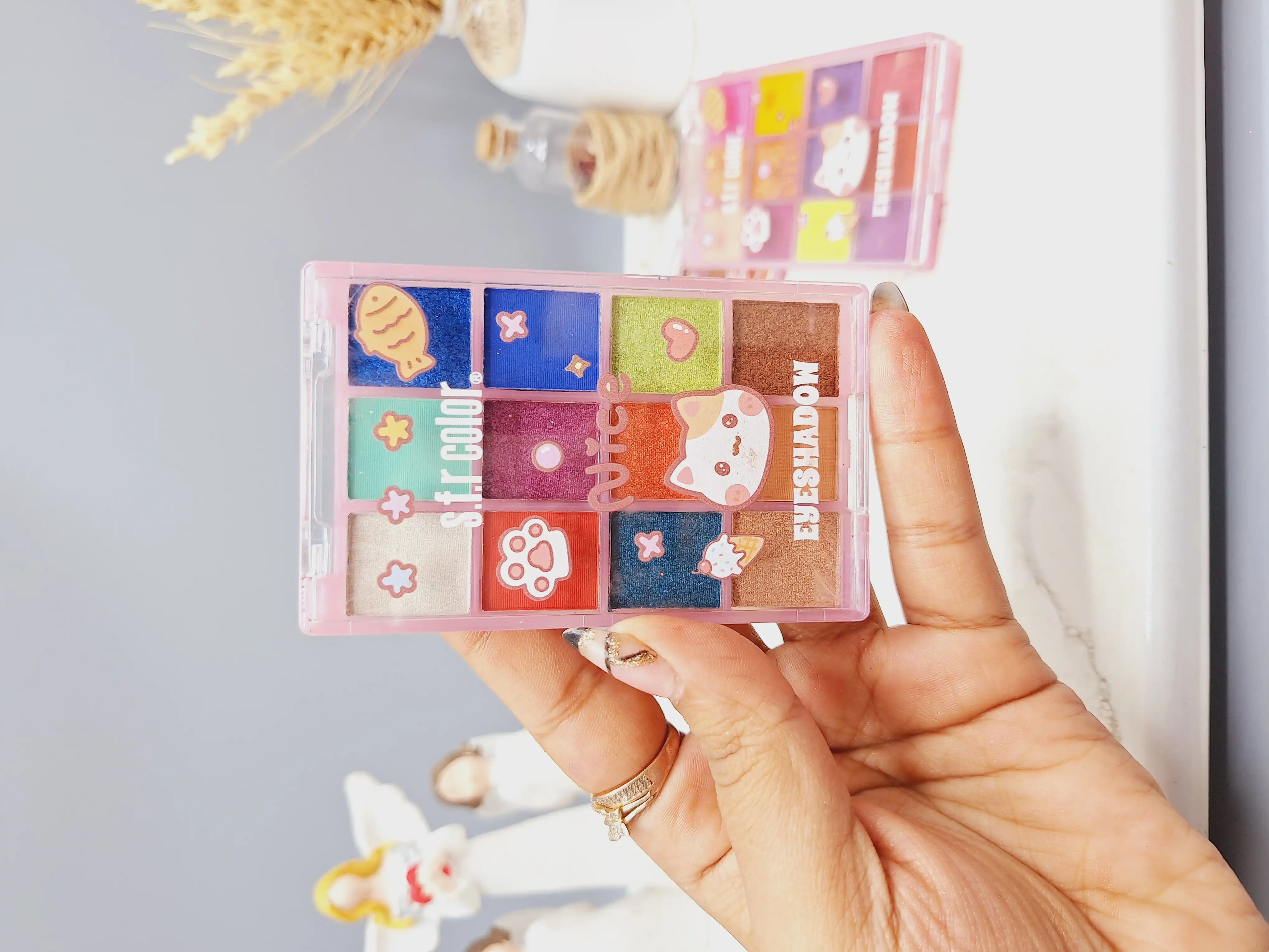 پالت سایه چشم مات و شاین 12 تایی طرح گربه کد 8091