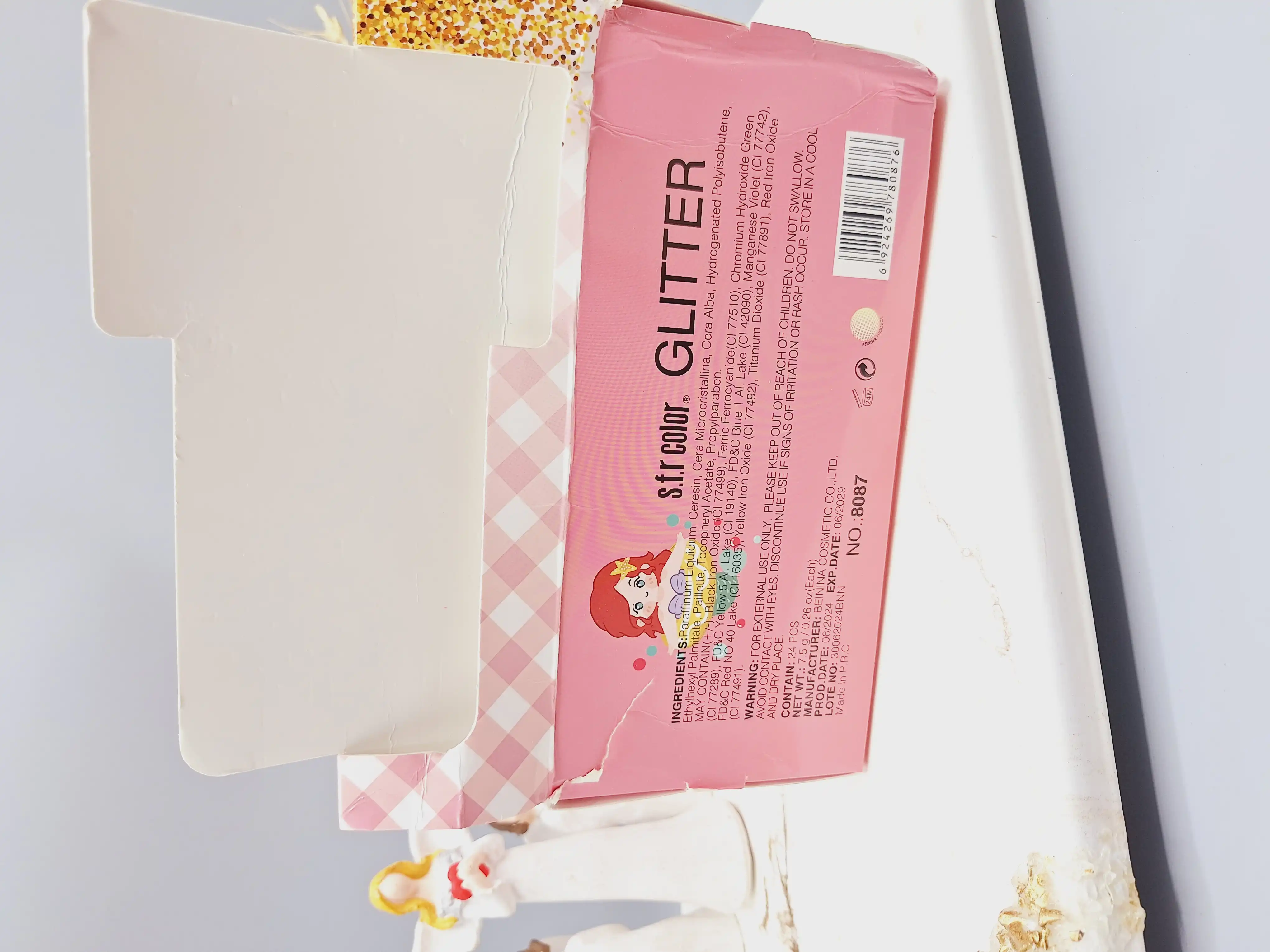 پالت سایه چشم گلیتری زیبا 12 تایی طرح پری کد 8087