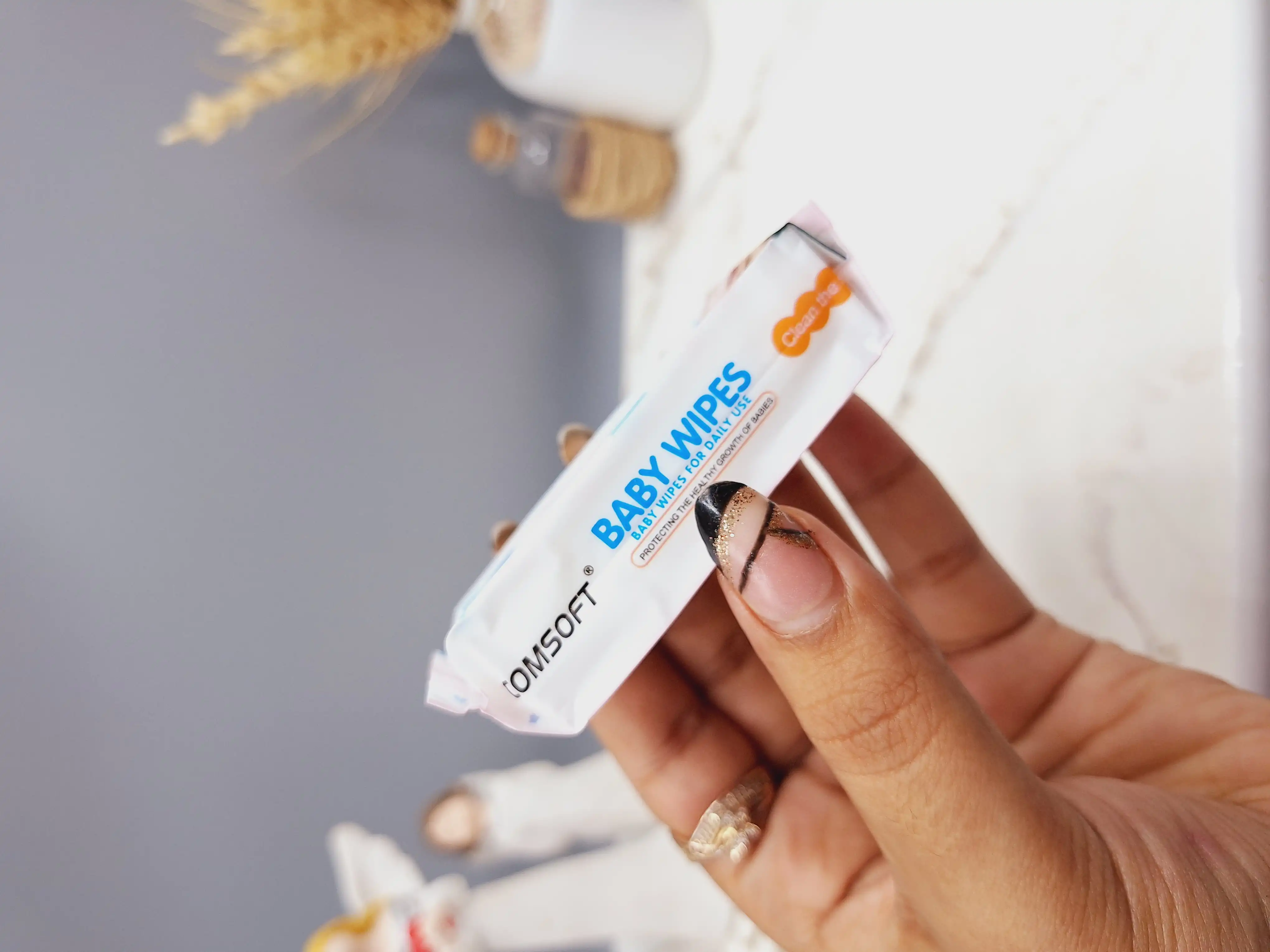 دستمال مرطوب 8 تایی BABY WIPES کد 8087 (فروش دونه ای)