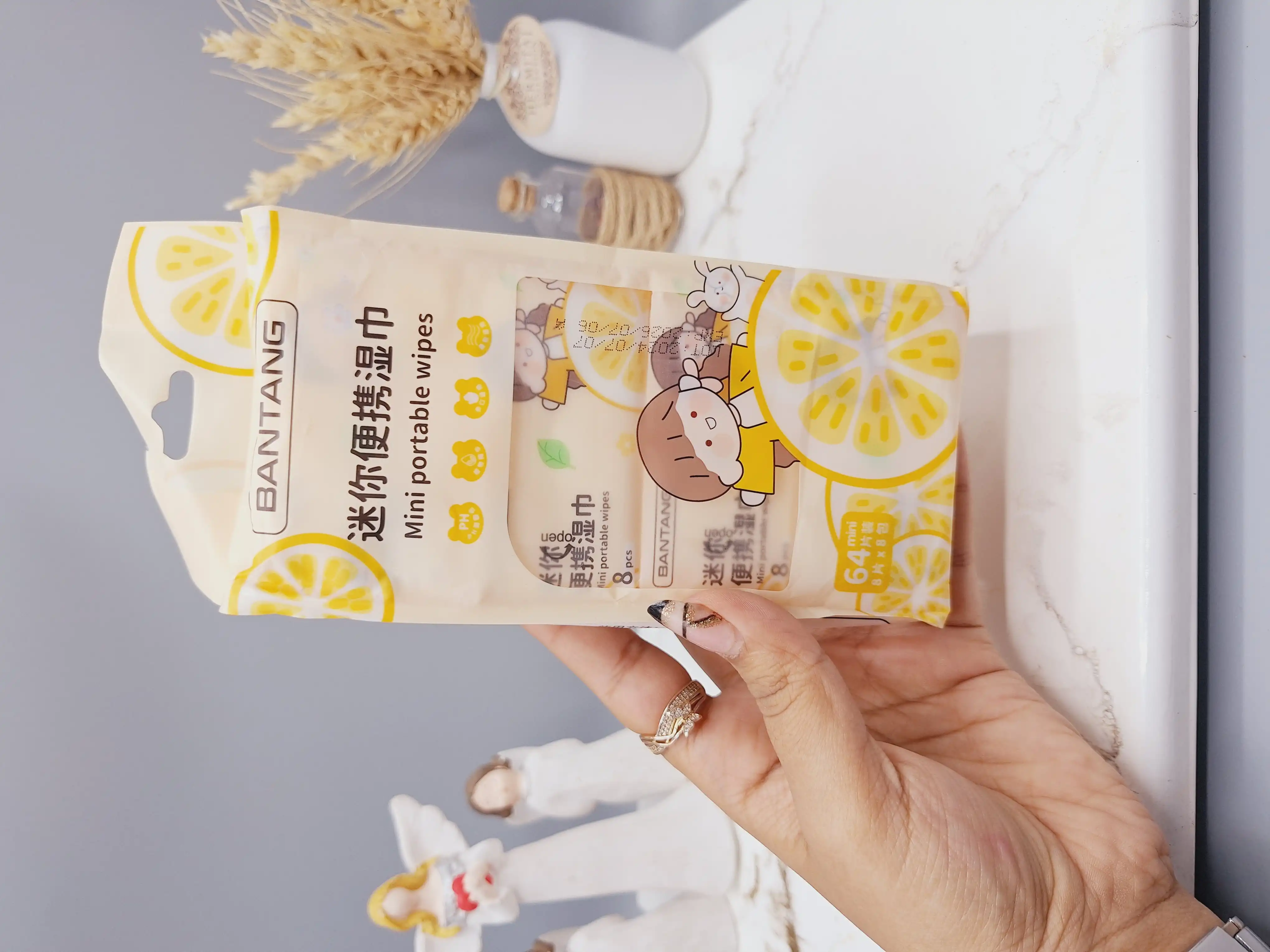 دستمال مرطوب قابل حمل لیمو 8 عددی کد 9947 (فروش دونه ای)