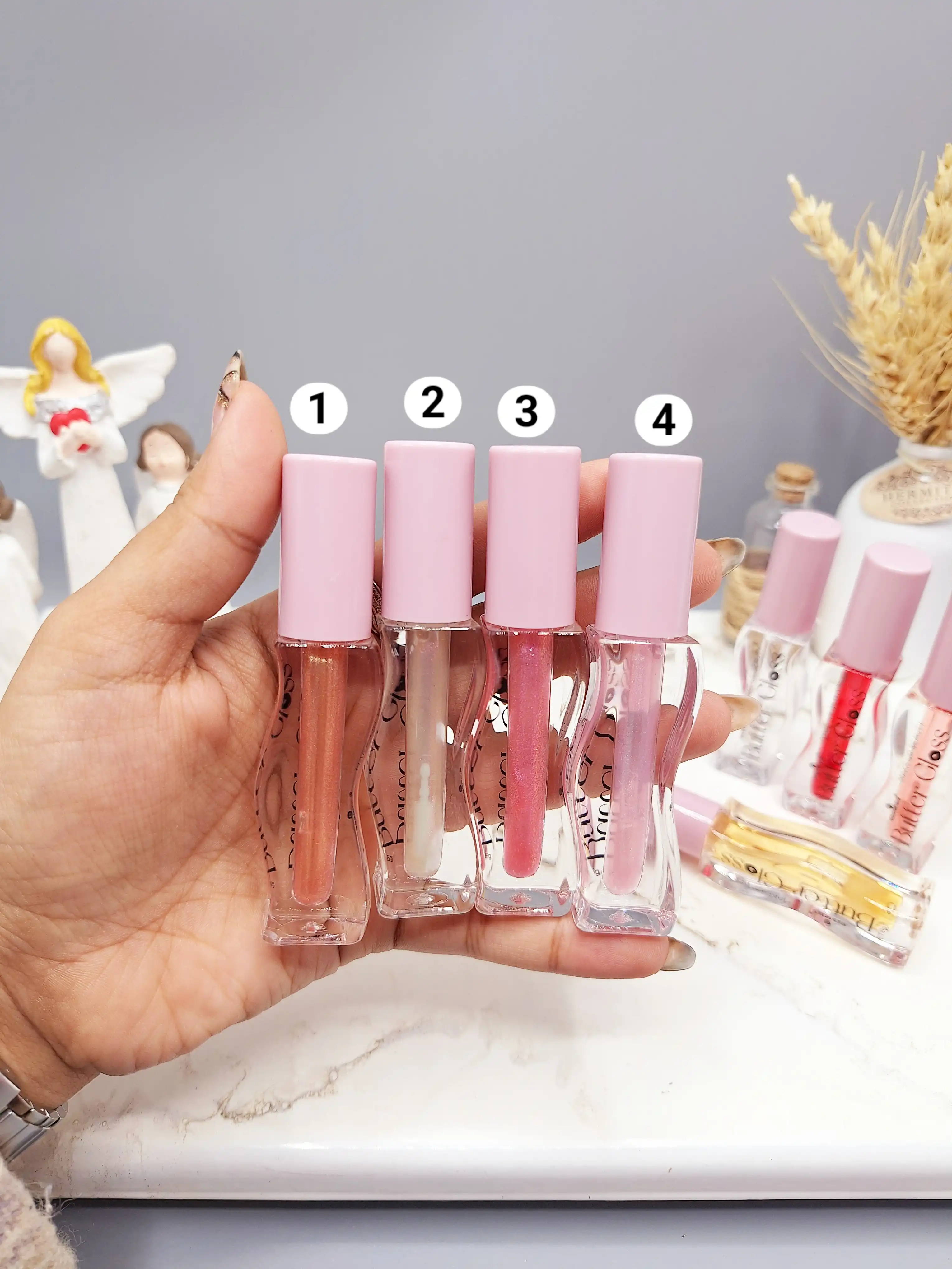 لیپ گلاس شاینی رنگی برند اسنس GS226