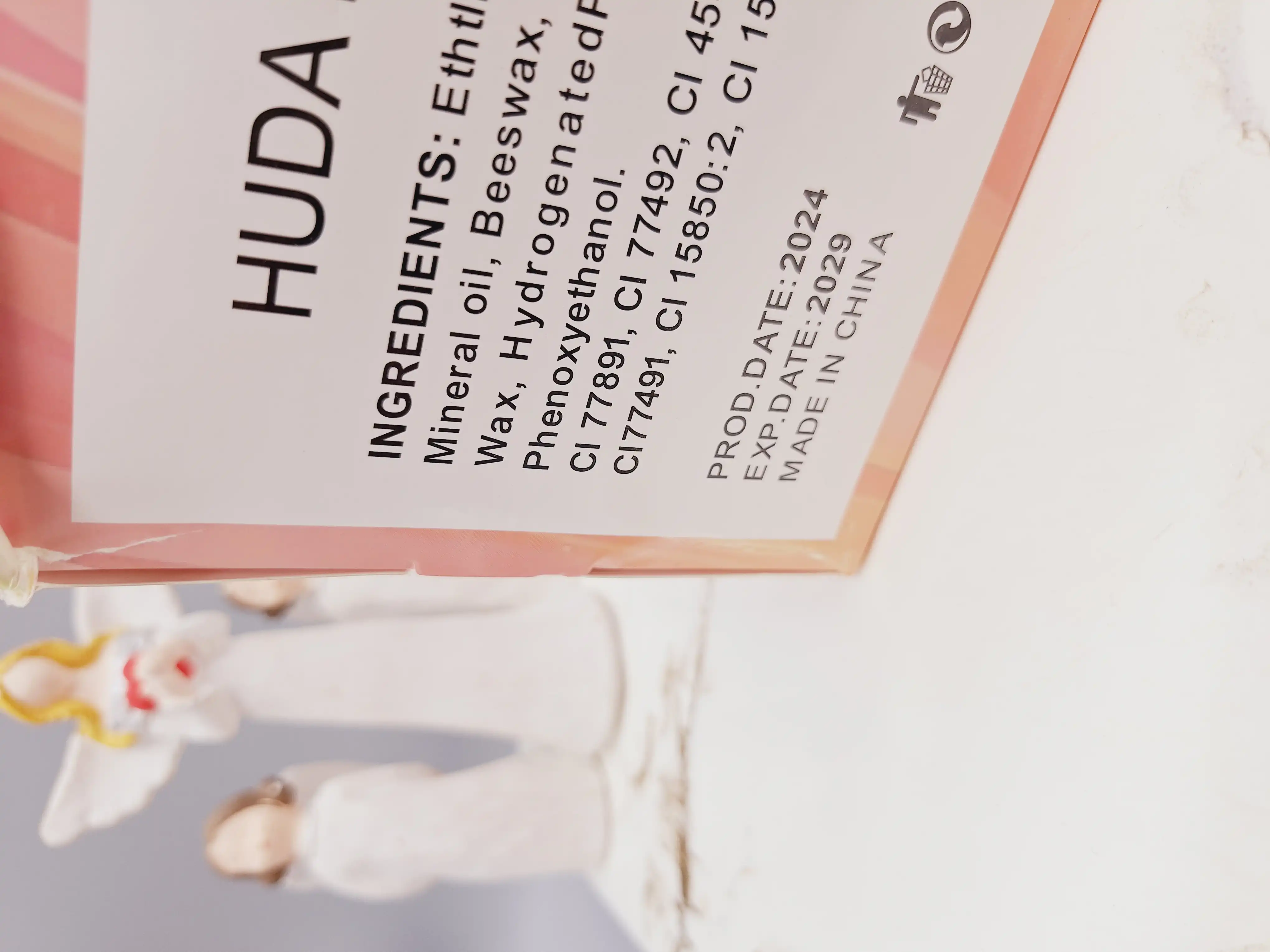 تینت استوانه ای طرح خرگوش شیشه ای برند هدا مات می کد 473