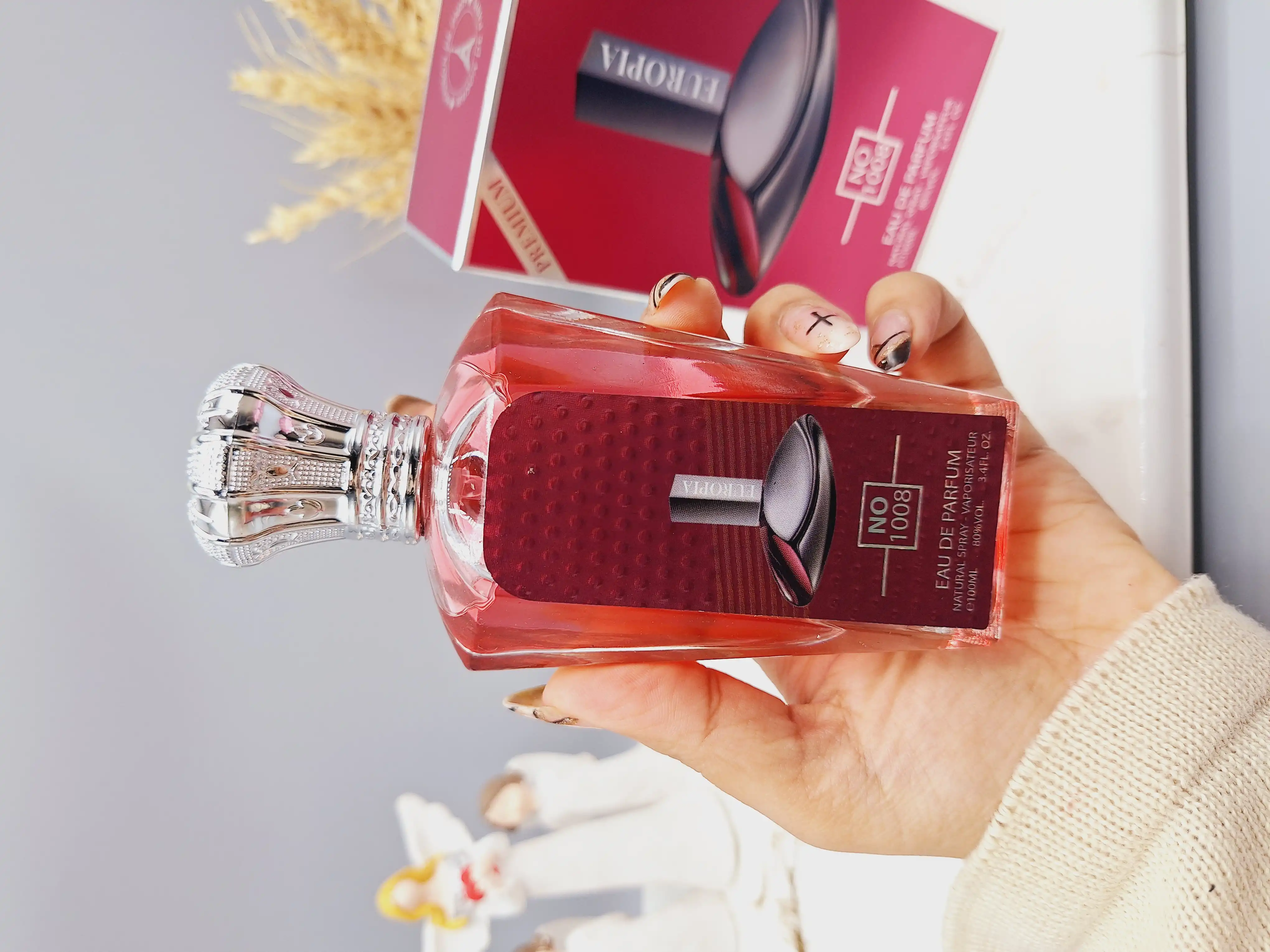 ادکلن زنانه خوشبو EAU DE PARFUM فوق العاده لاکچری کد 1008