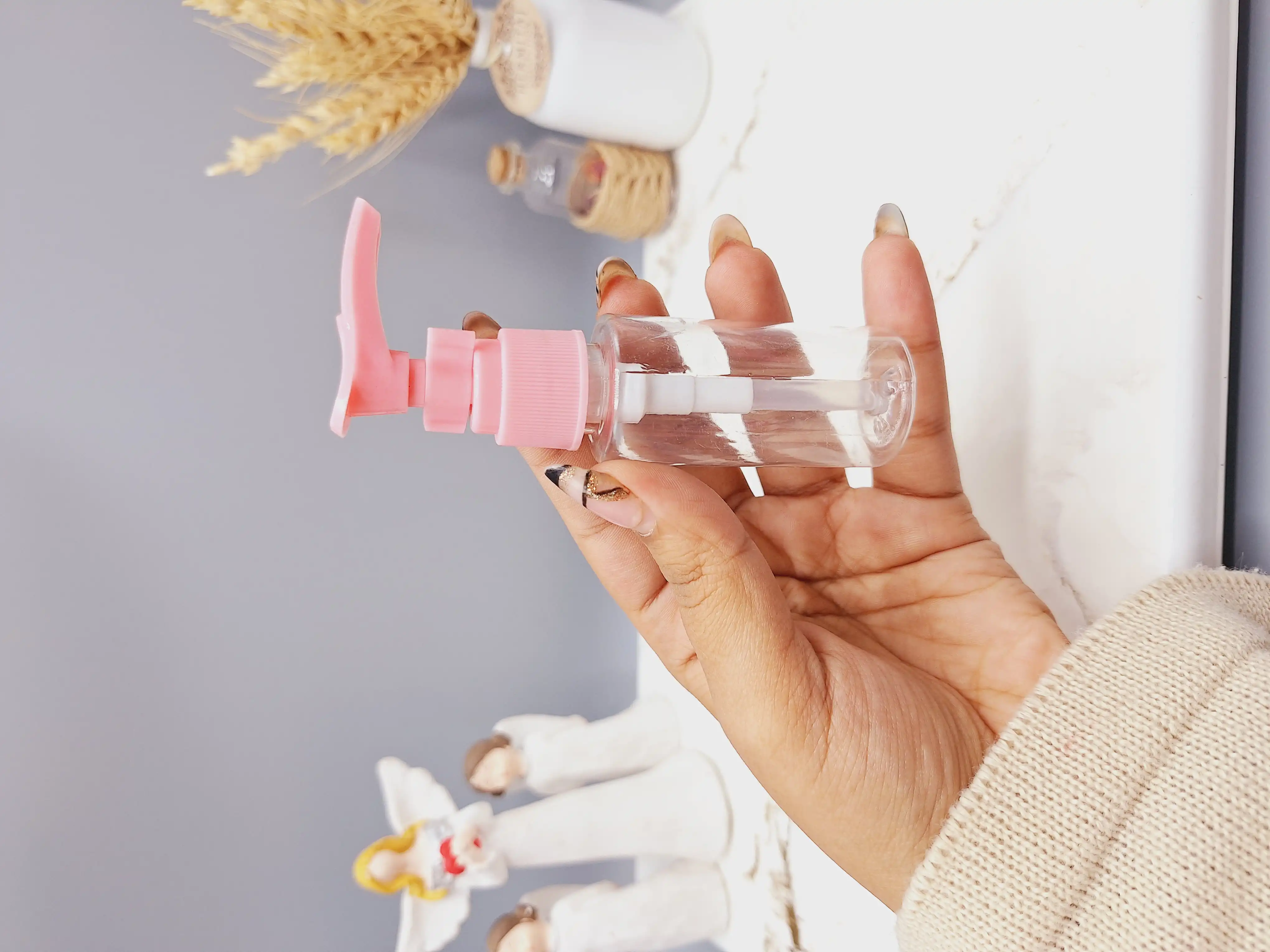 قوطی کرم پمپی مسافرتی تک