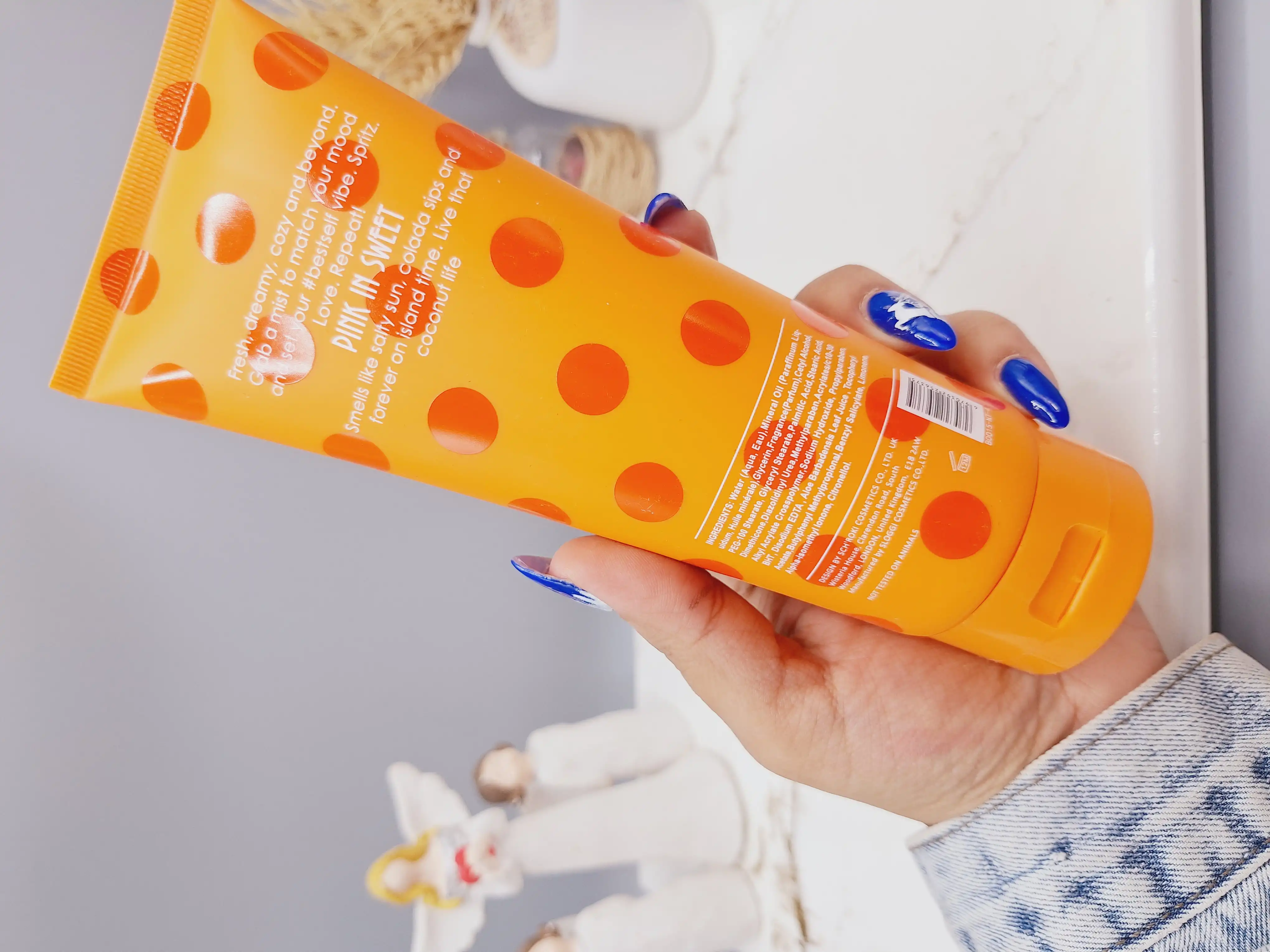 لوسیون عطری خال خالی فوق العاده خوشبو و آبرسان برند PINK IN SWEET حجم 236 گرم مدل Love &amp; Romance کد 6375