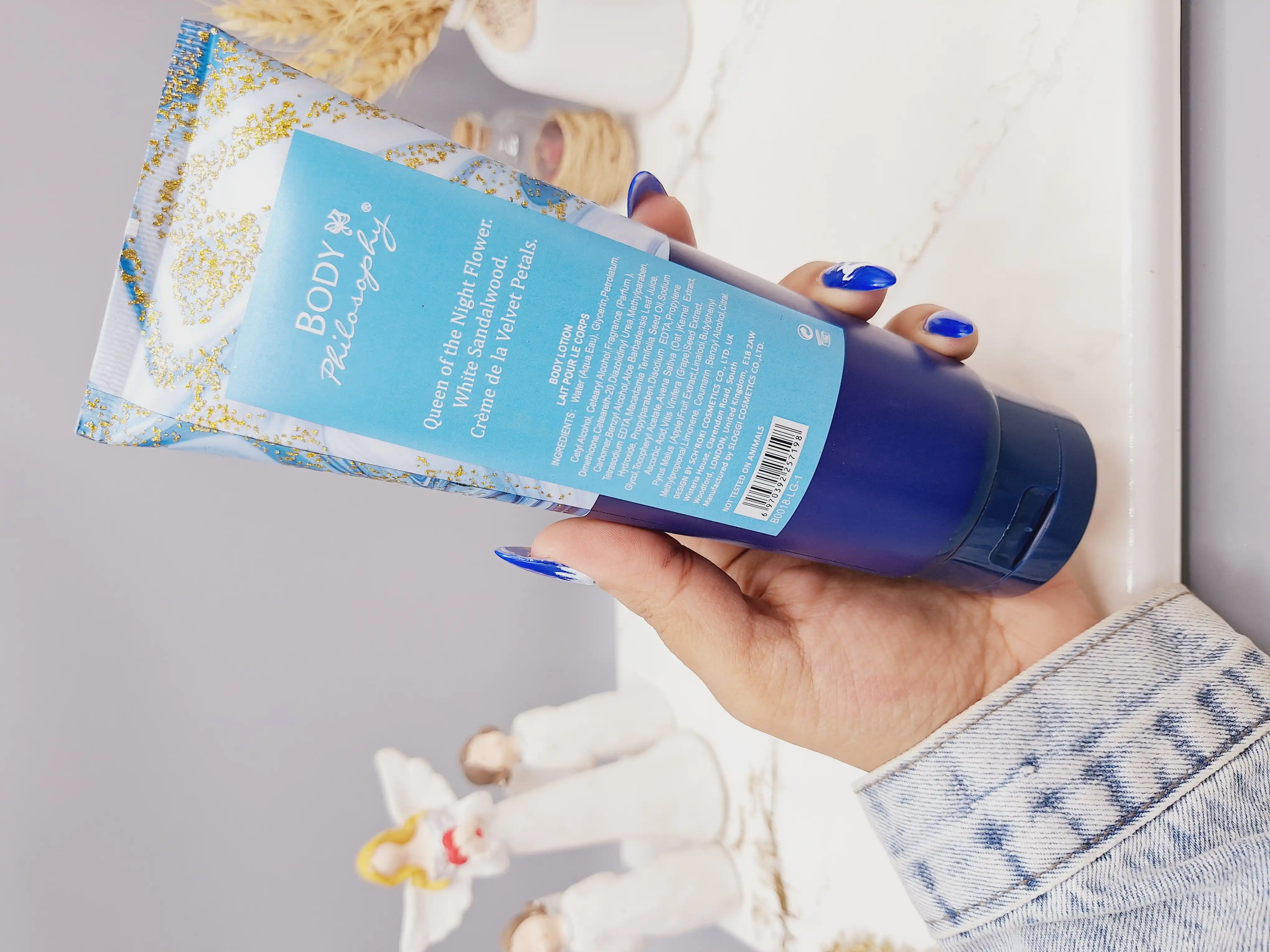 لوسیون عطری کیهانی فوق العاده خوشبو و آبرسان برند فیلوسوفی حجم 236 گرم مدل BLUE BRANDY party کد 7198