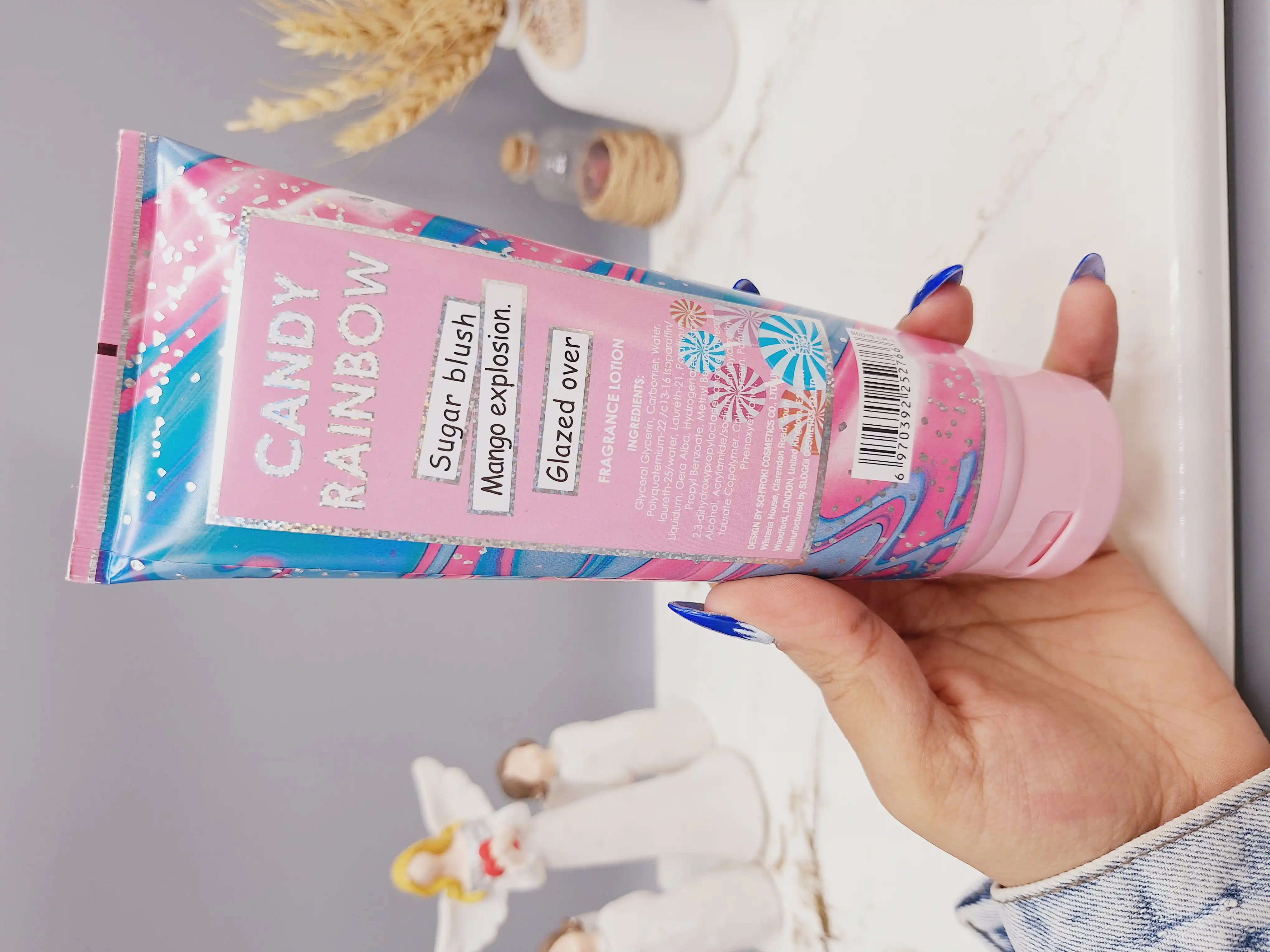 لوسیون عطری فوق العاده خوشبو و آبرسان برند فیلوسوفی حجم 236 گرم مدل CANDY RAINBOW کد 2766