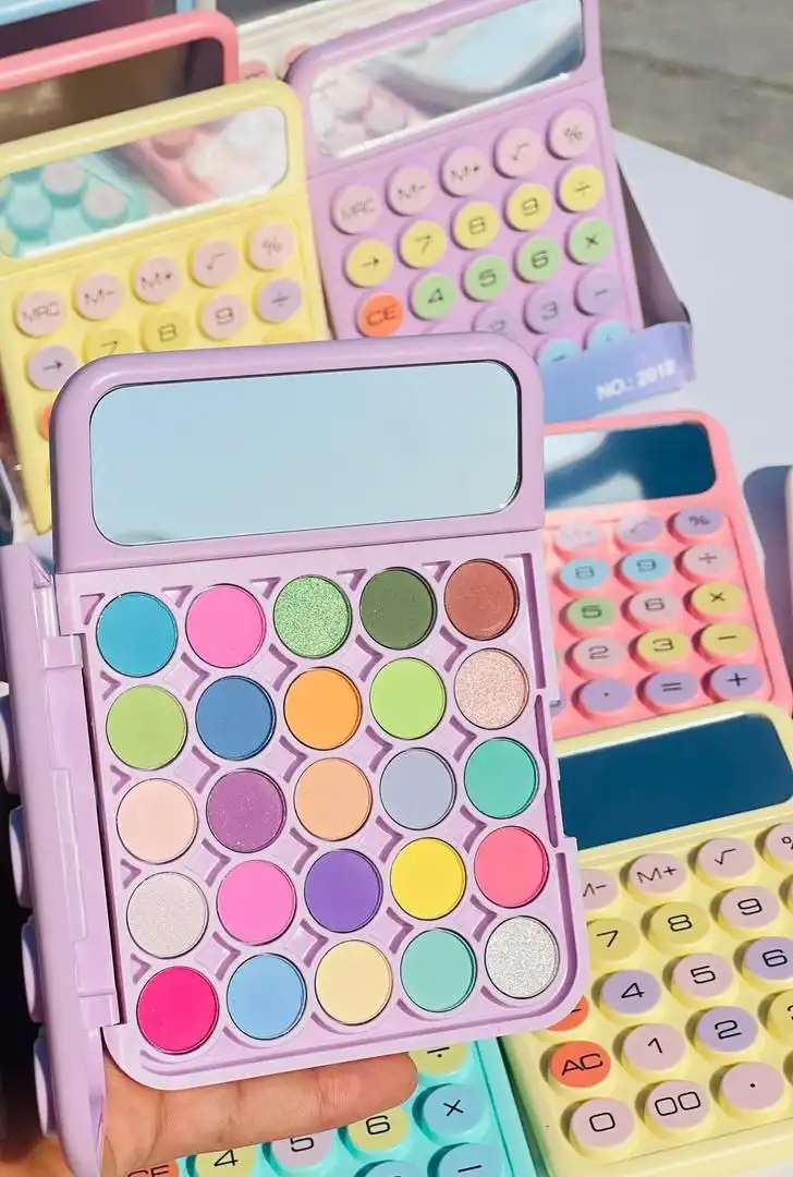 پالت سایه چشم مدل ماشین حساب برند Bigger