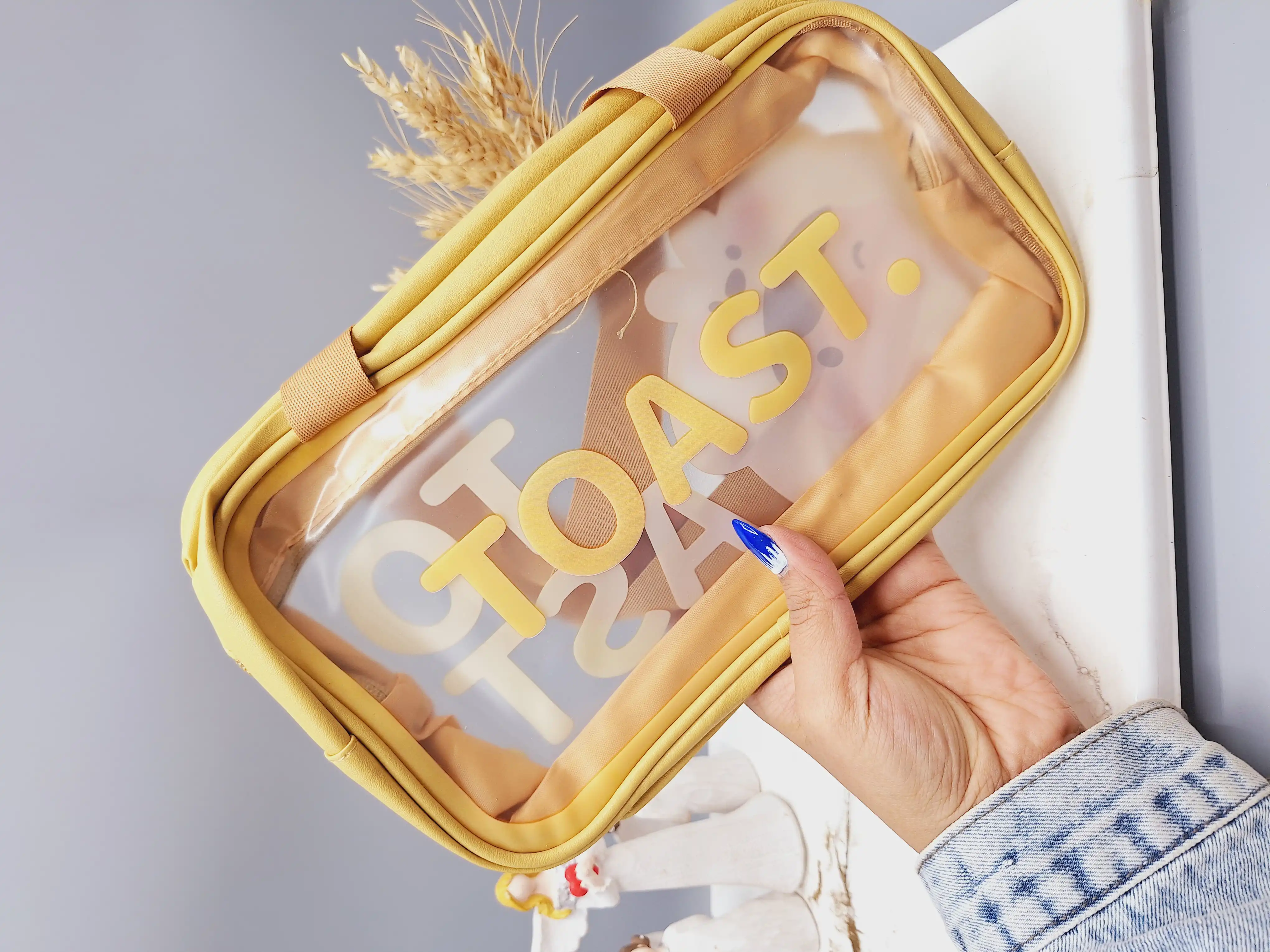 واشبگ بزرگ طرح جوجه جنس چرم (رنگ طلایی)