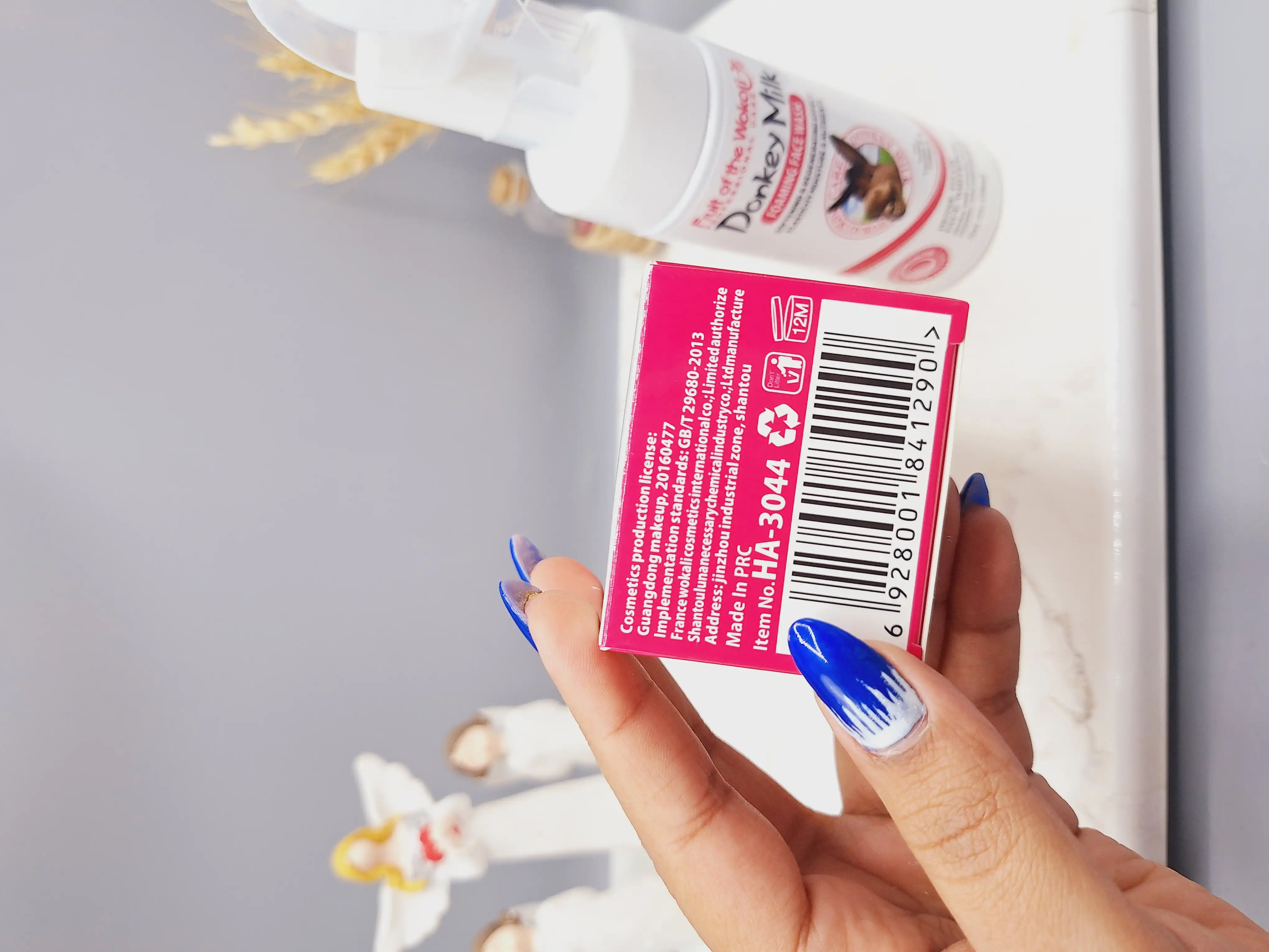 فوم براش دار سفید کننده شیر الاغ وکالی اصل 150 میل صورتی کد HA-3044