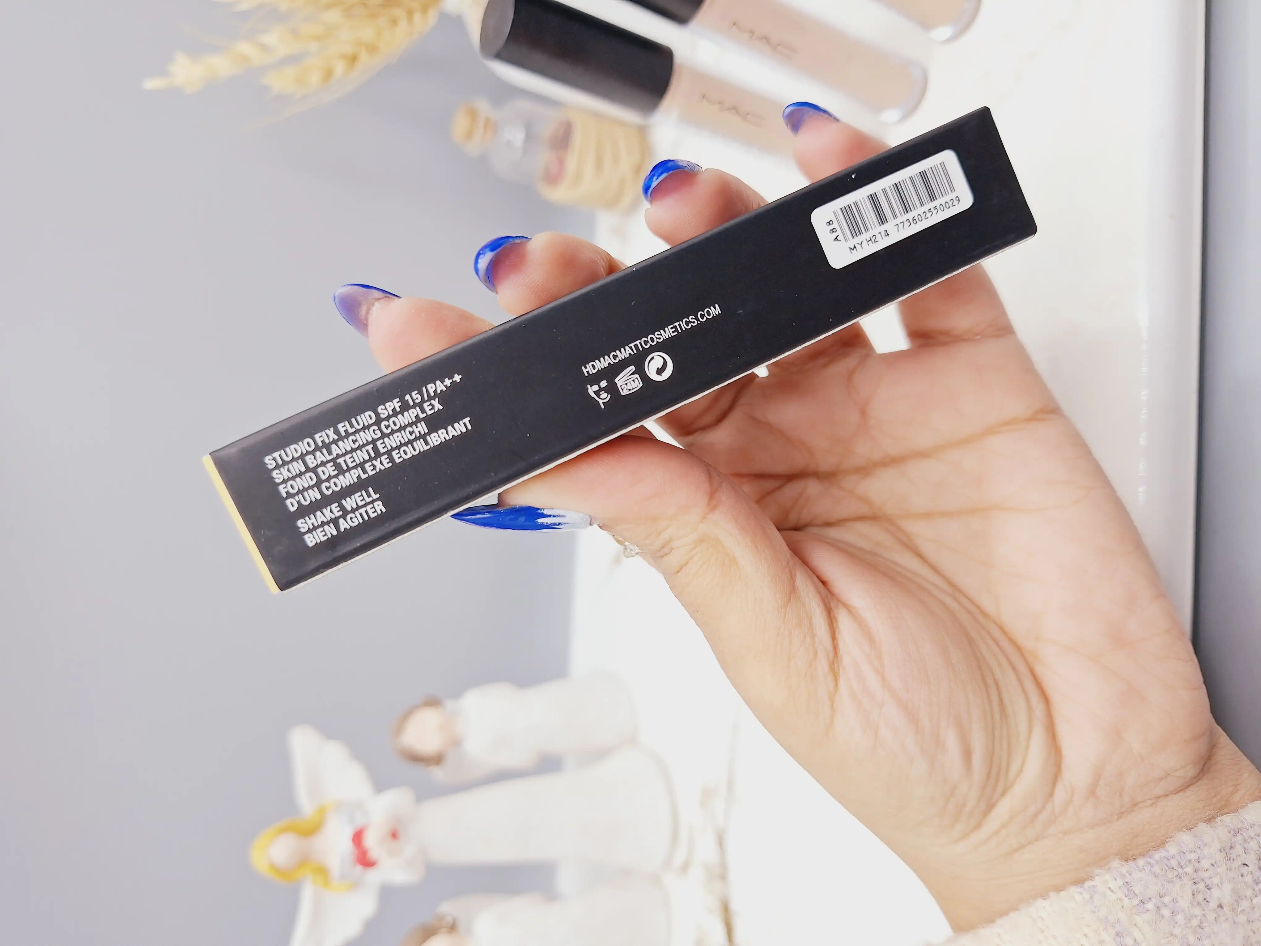 کانسیلر قلمی مدل NC برند مک کد A88